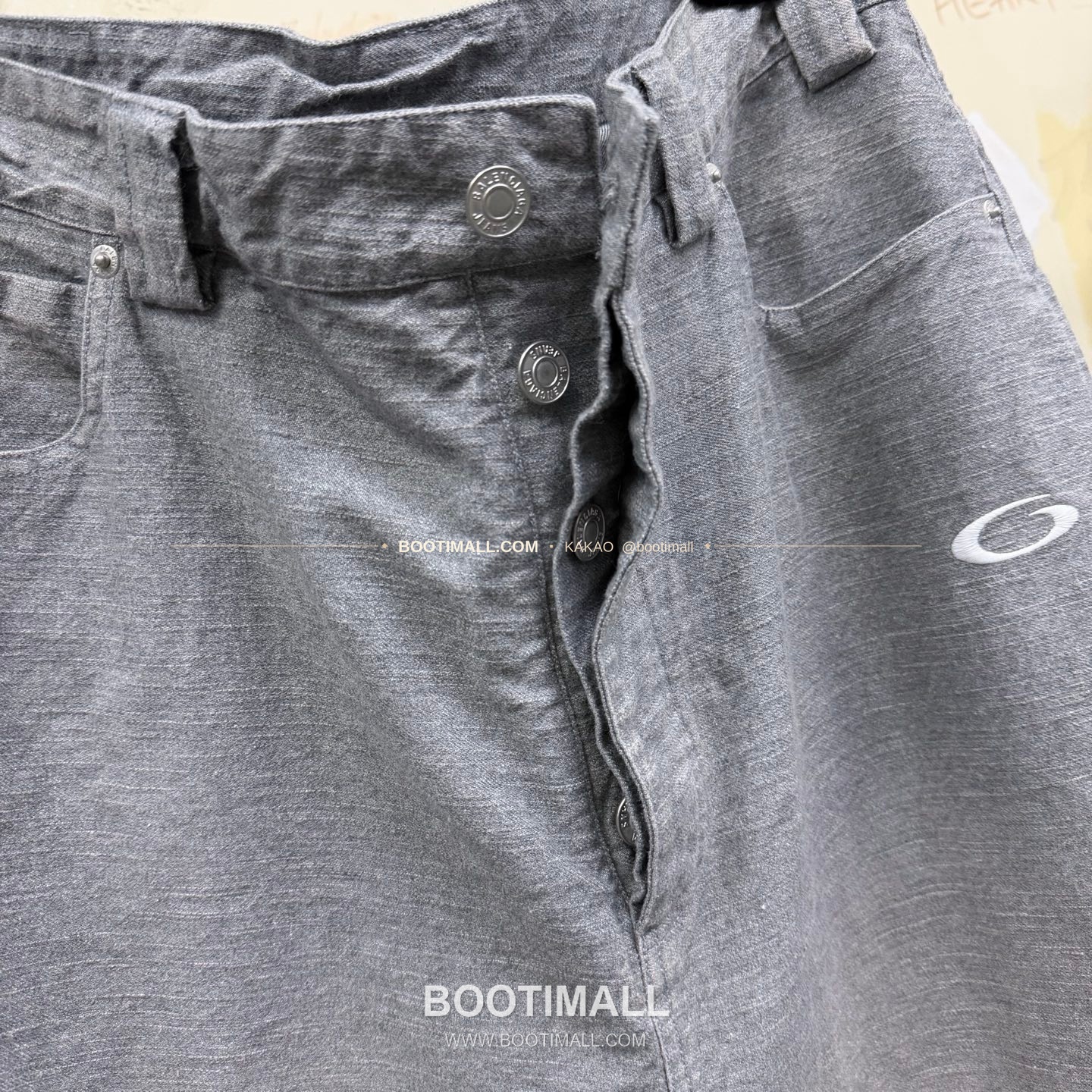 발렌시아가 2025FW 트윌데님 워싱 루즈핏 드롭크로치 롱팬츠 Balenciaga 2025 FW Twill Denim Washed Loose Fit Drop Crotch Long Pants 7