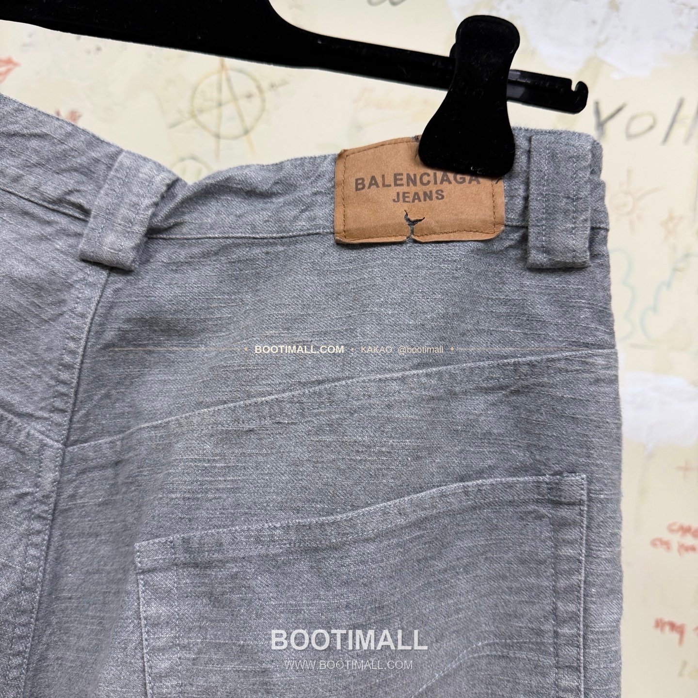 발렌시아가 2025FW 트윌데님 워싱 루즈핏 드롭크로치 롱팬츠 Balenciaga 2025 FW Twill Denim Washed Loose Fit Drop Crotch Long Pants 10