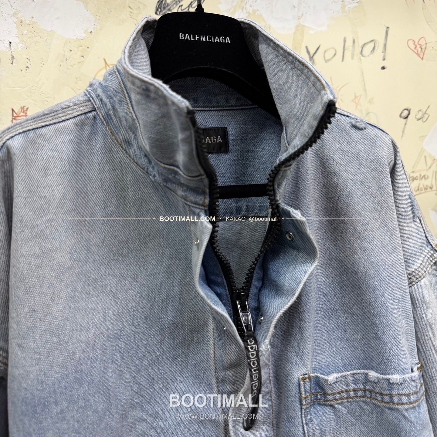 발렌시아가 2025FW 스탠드카라 워싱 루즈핏 데님재킷 Balenciaga 2025 FW Stand Collar Washed Loose Fit Denim Jacket 5
