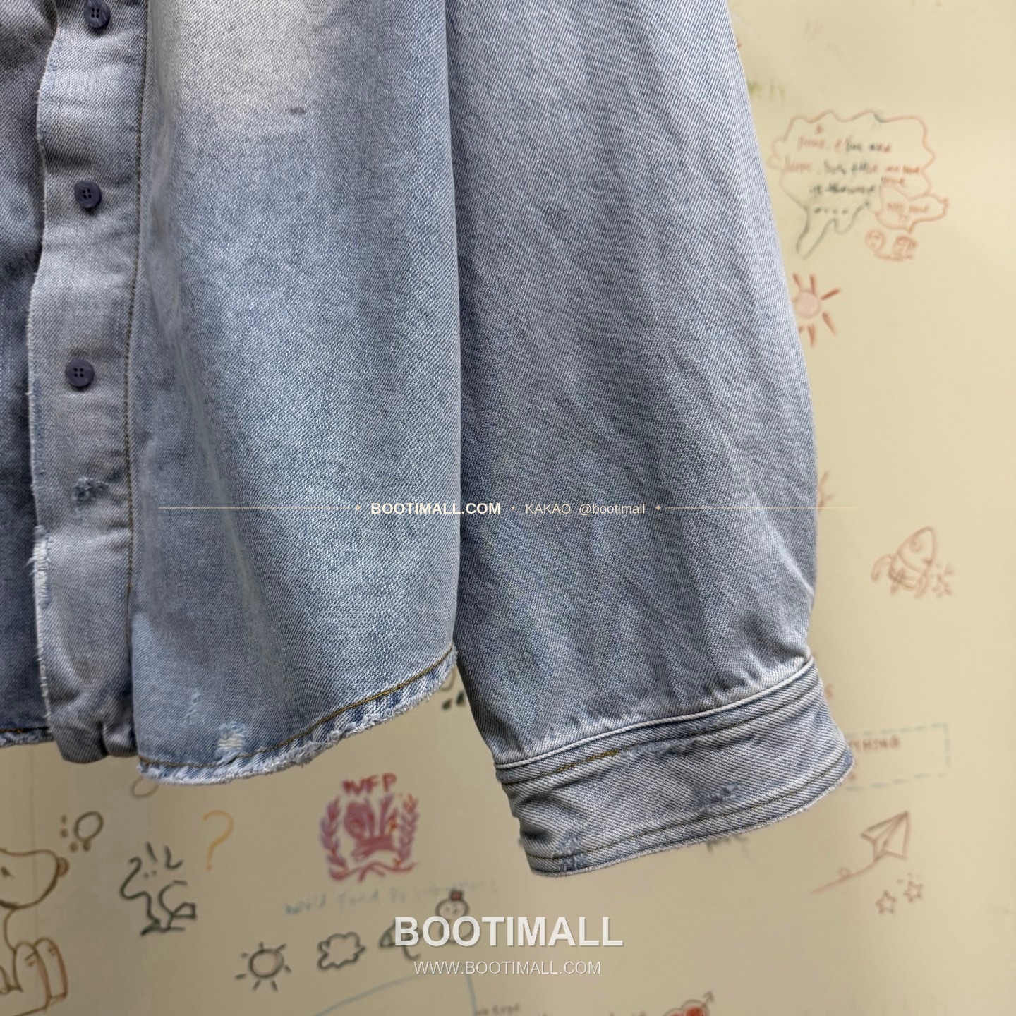 발렌시아가 2025FW 스탠드카라 워싱 루즈핏 데님재킷 Balenciaga 2025 FW Stand Collar Washed Loose Fit Denim Jacket 7