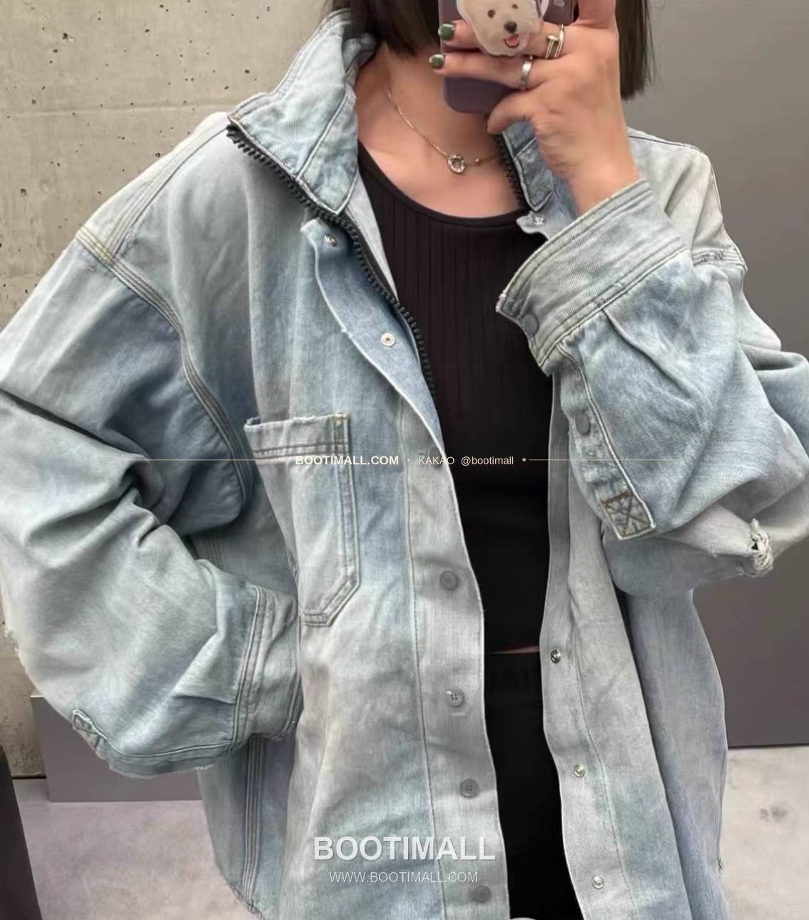 발렌시아가 2025FW 스탠드카라 워싱 루즈핏 데님재킷 Balenciaga 2025 FW Stand Collar Washed Loose Fit Denim Jacket 19