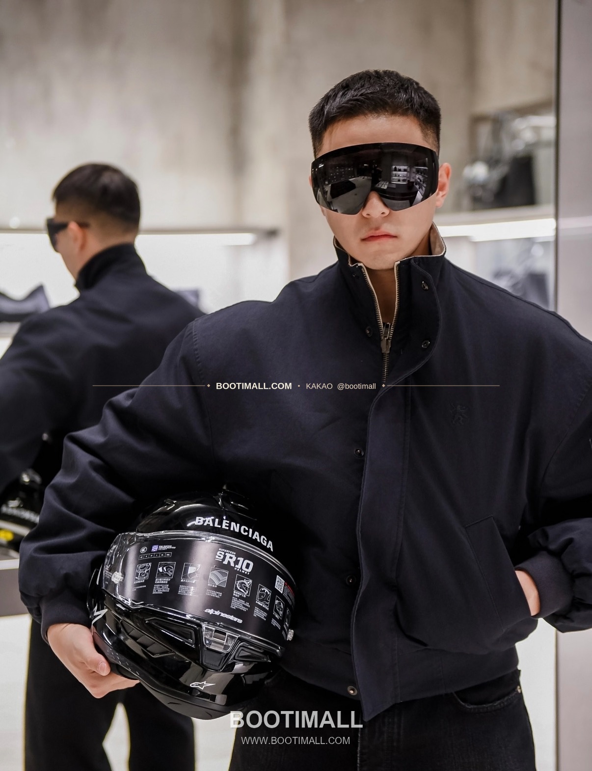 발렌시아가 2025FW 리버서블 스탠드카라 루즈핏 해링턴재킷 Balenciaga 2025 FW Reversible Stand Collar Loose Fit Harrington Jacket 1