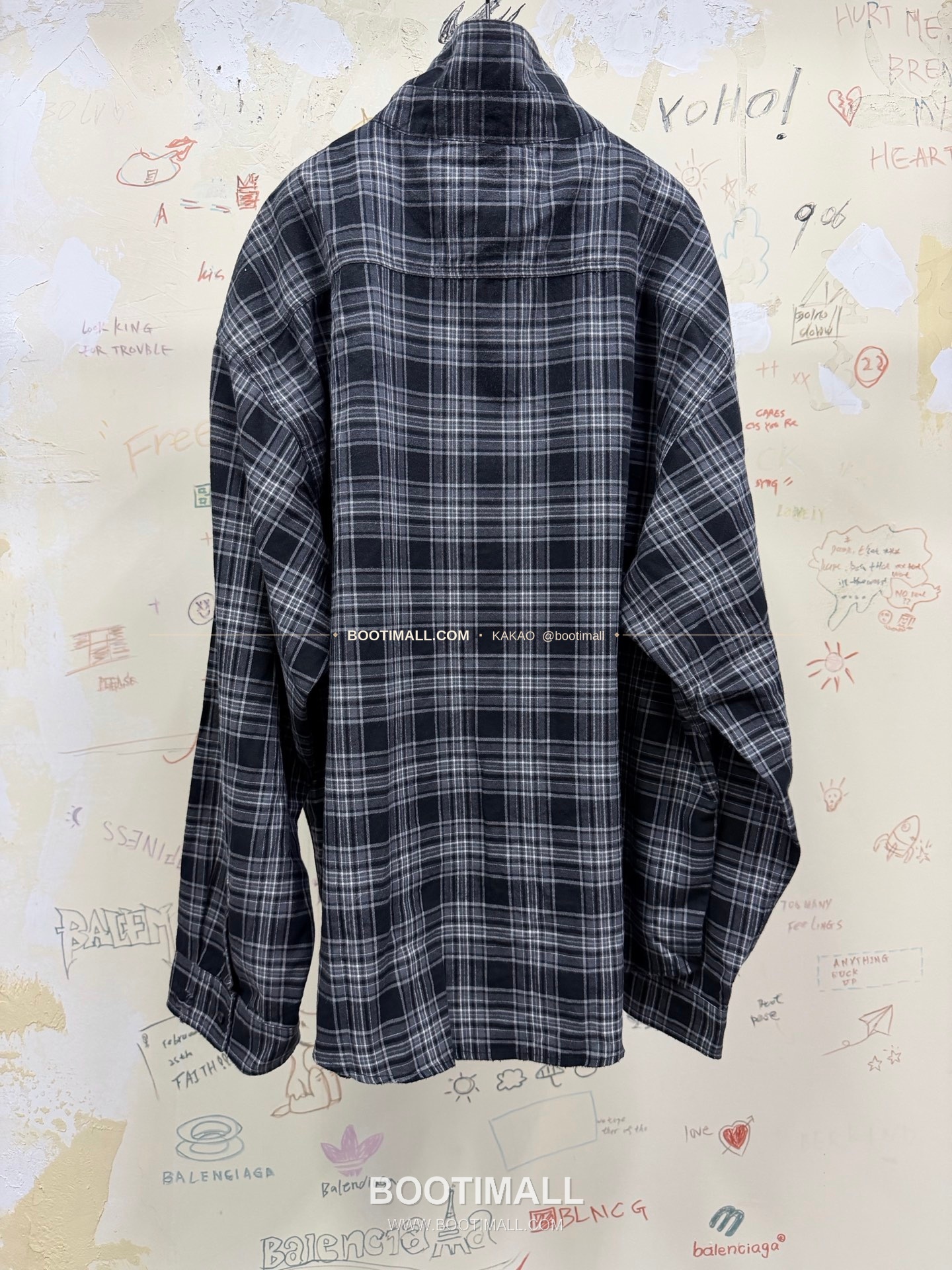 발렌시아가 2025FW 체크 기모코튼 워싱 루즈핏 스탠드카라 지퍼 셔츠재킷 Balenciaga 2025 FW Check Brushed Cotton Washed Loose Fit Stand Collar Zip Shirt Jacket 7