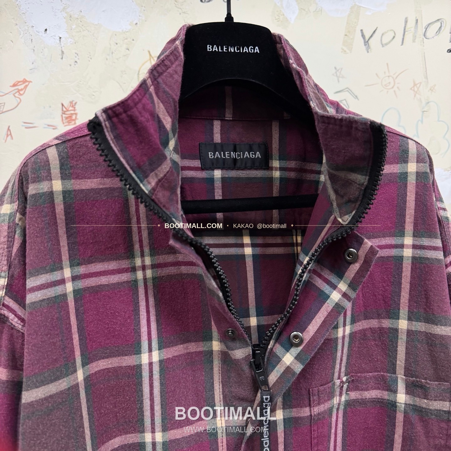 발렌시아가 2025FW 레드체크 워싱 루즈핏 스탠드카라 지퍼 셔츠재킷 Balenciaga 2025 FW Red Check Washed Loose Fit Stand Collar Zip Shirt Jacket 4