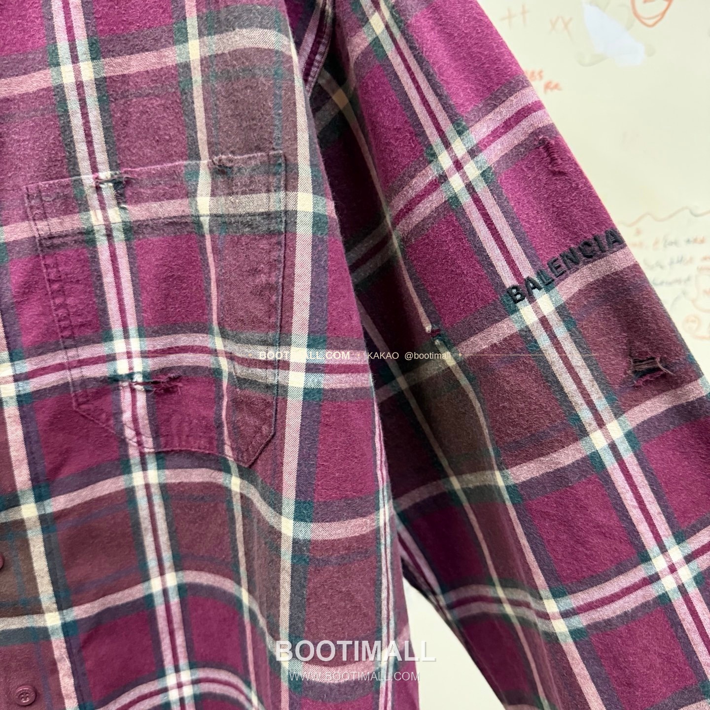 발렌시아가 2025FW 레드체크 워싱 루즈핏 스탠드카라 지퍼 셔츠재킷 Balenciaga 2025 FW Red Check Washed Loose Fit Stand Collar Zip Shirt Jacket 5