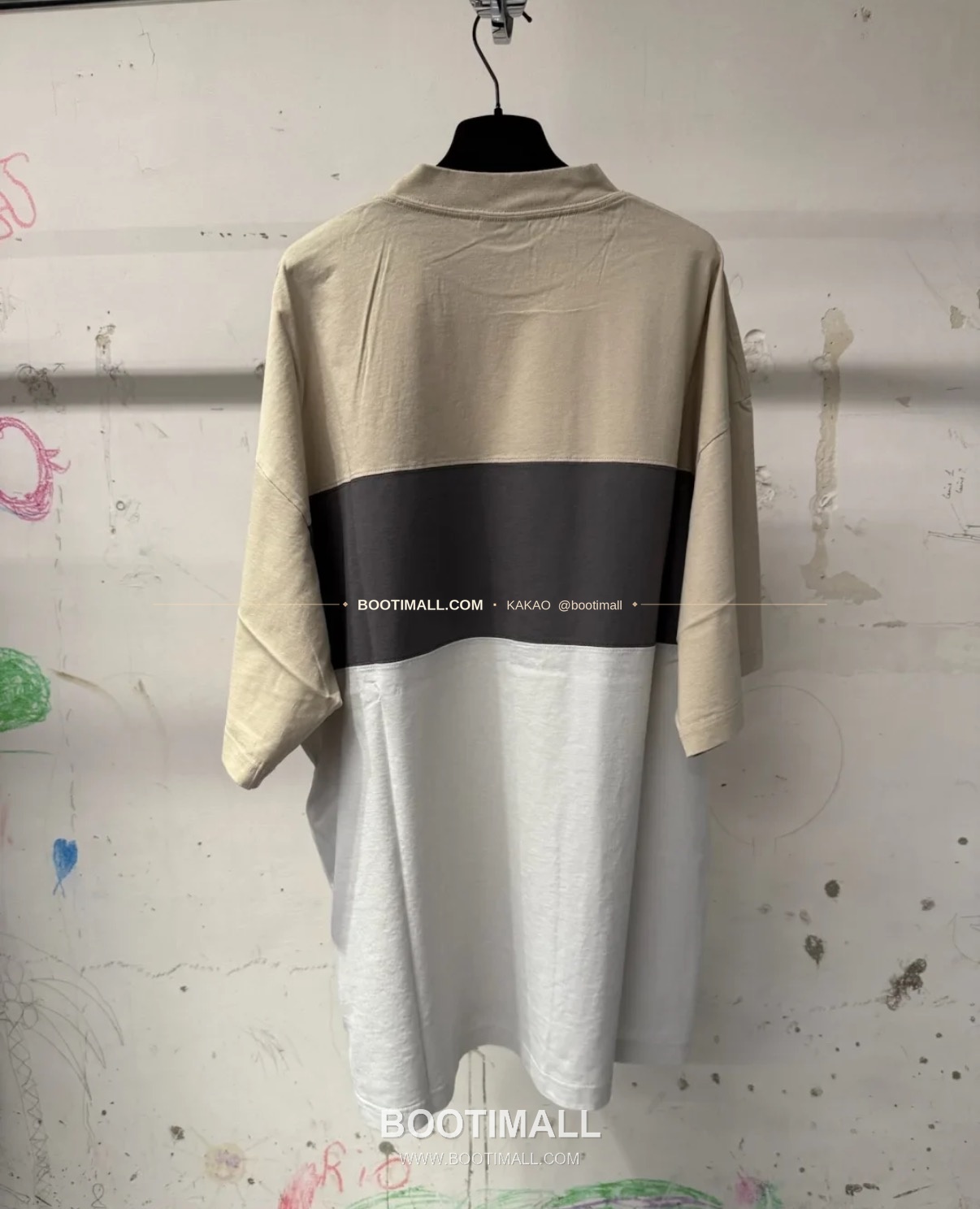 발렌시아가 2025SS 더블링 트리컬러 루즈핏 반팔 티셔츠 Balenciaga 2025 SS Double Ring Tricolor Loose Fit Short Sleeve T-Shirt 2