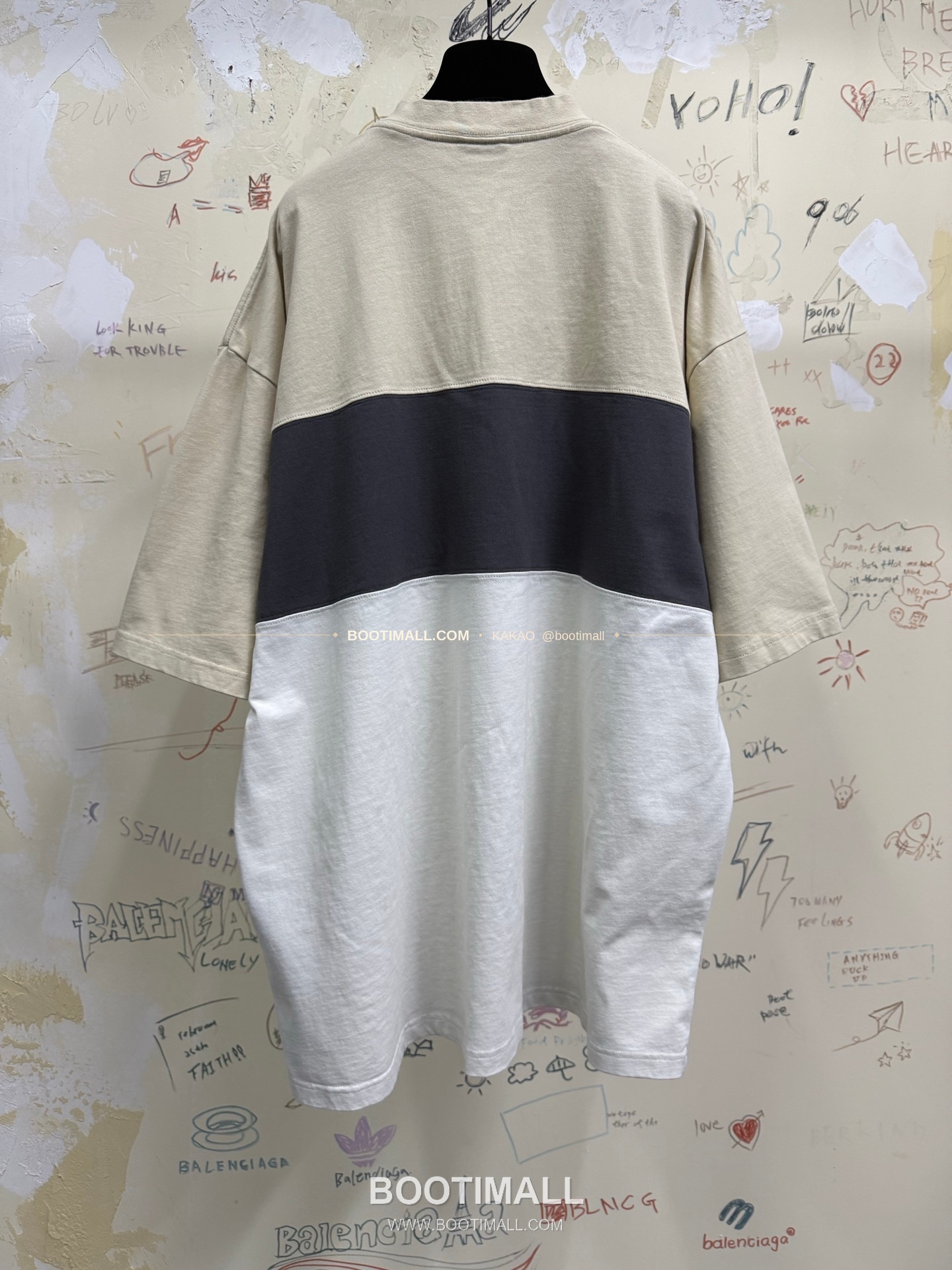 발렌시아가 2025SS 더블링 트리컬러 루즈핏 반팔 티셔츠 Balenciaga 2025 SS Double Ring Tricolor Loose Fit Short Sleeve T-Shirt 8