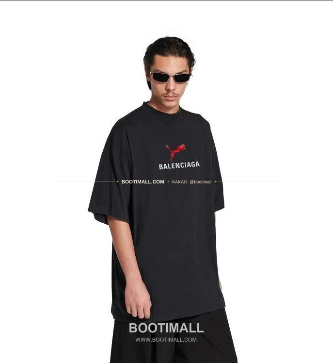 발렌시아가 2025SS 푸마 콜라보 로고프린트 워싱 루즈핏 반팔 티셔츠 Balenciaga 2025 SS Puma Collaboration Logo Print Washed Loose Fit Short Sleeve T-Shirt 5