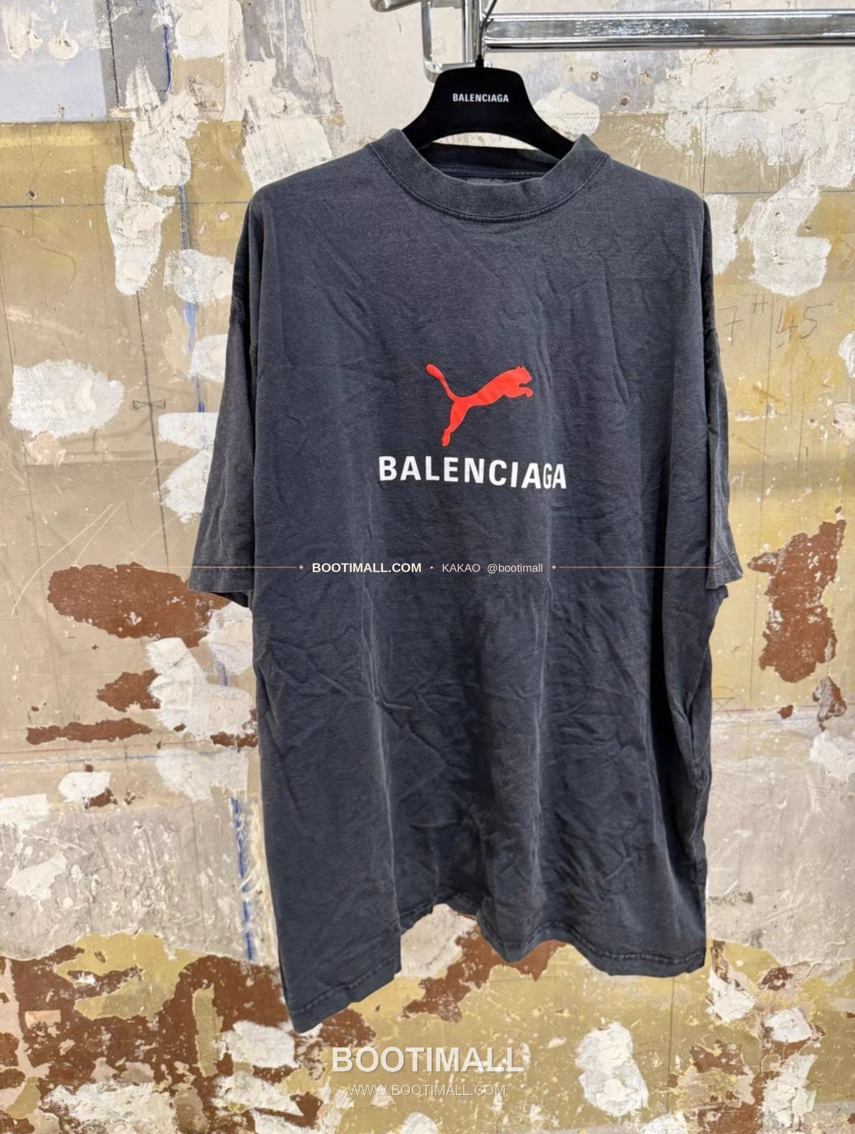 발렌시아가 2025SS 푸마 콜라보 로고프린트 워싱 루즈핏 반팔 티셔츠 Balenciaga 2025 SS Puma Collaboration Logo Print Washed Loose Fit Short Sleeve T-Shirt 17