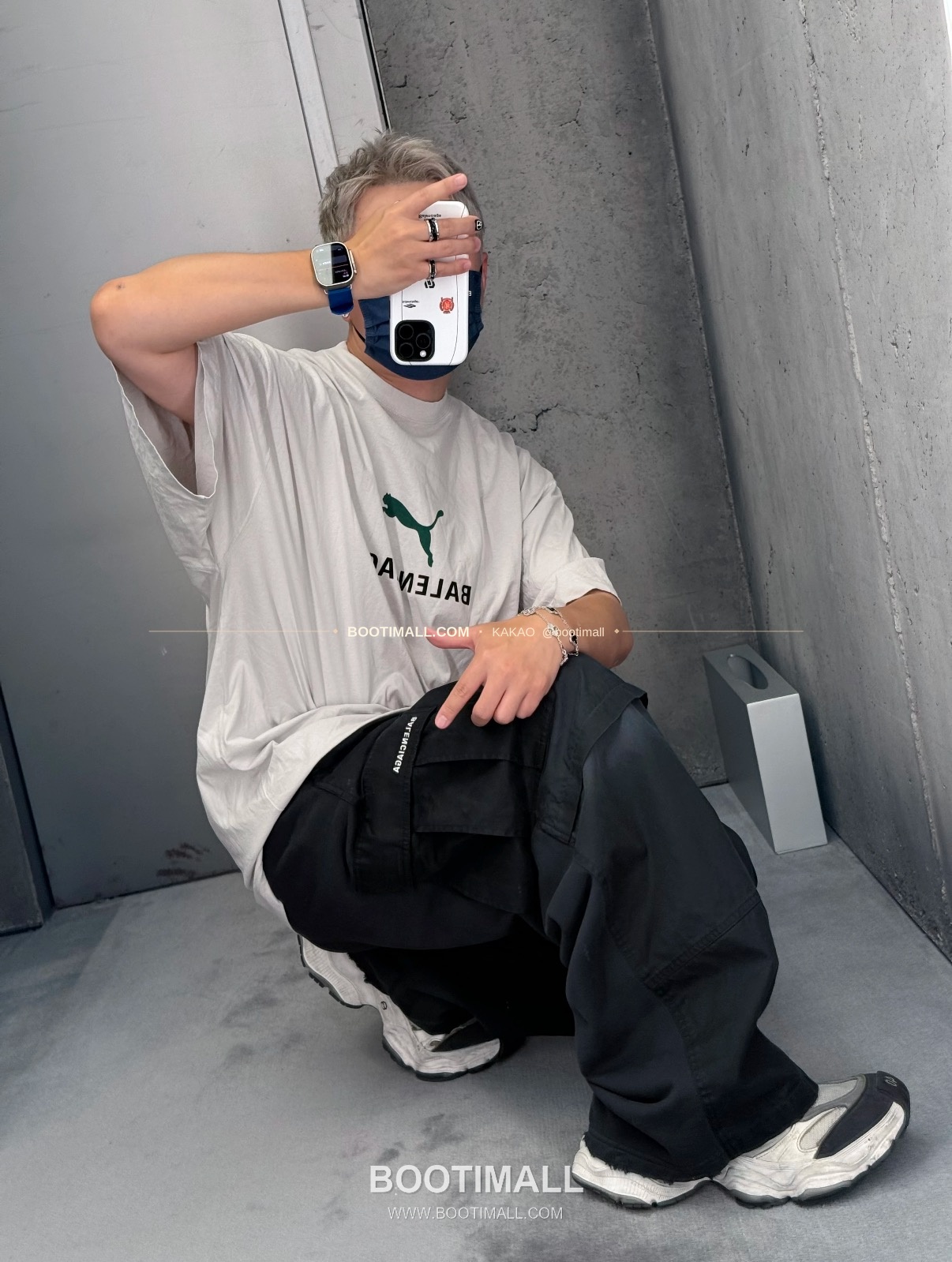 발렌시아가 2025SS 푸마 콜라보 로고프린트 워싱 루즈핏 반팔 티셔츠 Balenciaga 2025 SS Puma Collaboration Logo Print Washed Loose Fit Short Sleeve T-Shirt 4