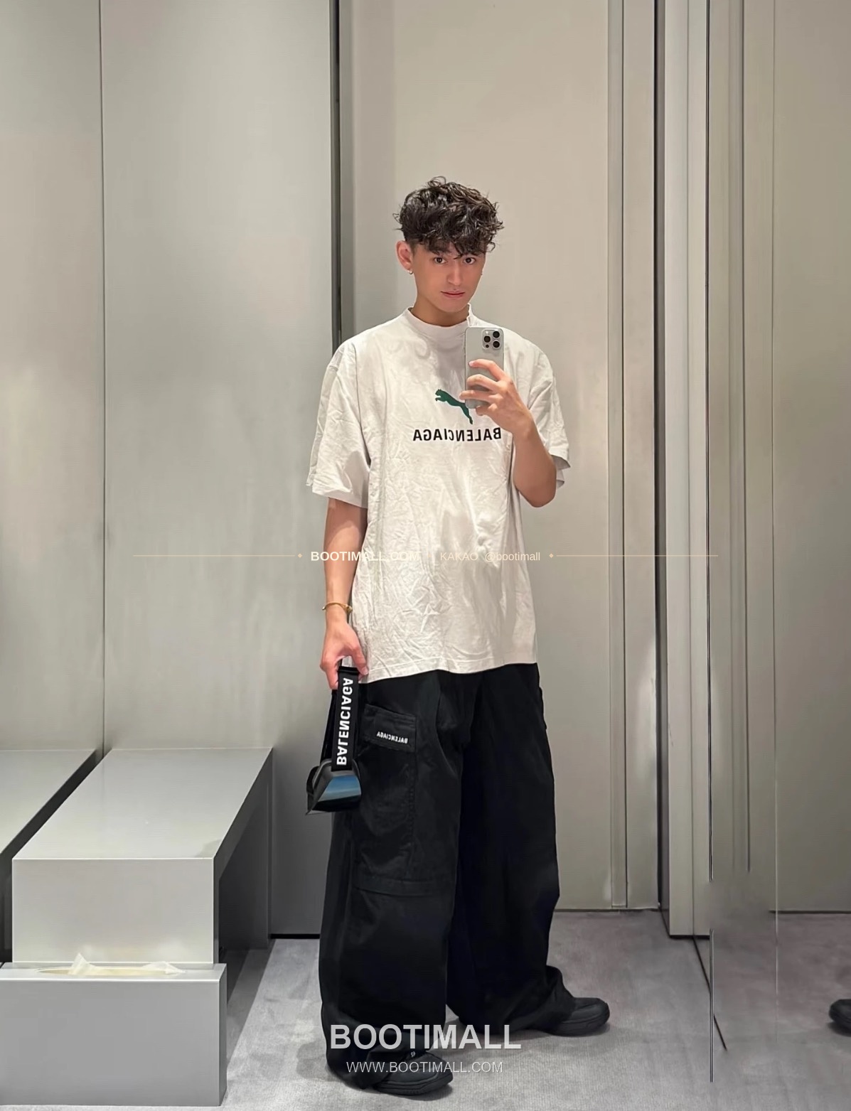 발렌시아가 2025SS 푸마 콜라보 로고프린트 워싱 루즈핏 반팔 티셔츠 Balenciaga 2025 SS Puma Collaboration Logo Print Washed Loose Fit Short Sleeve T-Shirt 15