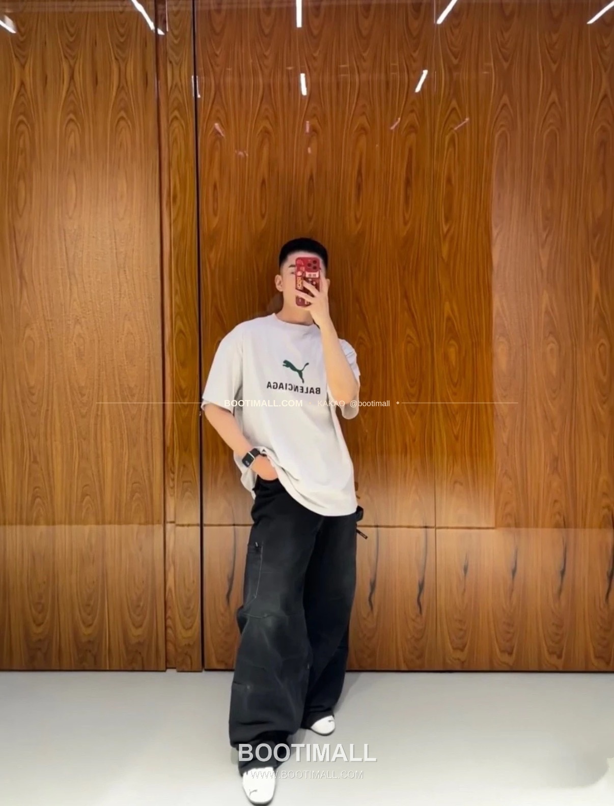 발렌시아가 2025SS 푸마 콜라보 로고프린트 워싱 루즈핏 반팔 티셔츠 Balenciaga 2025 SS Puma Collaboration Logo Print Washed Loose Fit Short Sleeve T-Shirt 18