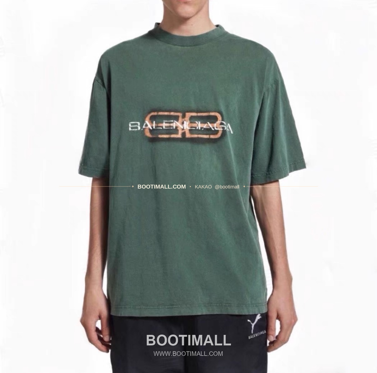 발렌시아가 2025FW BB로고 워싱 루즈핏 코튼 티셔츠 Balenciaga 2025 FW BB Logo Washed Loose Fit Cotton T-Shirt 16