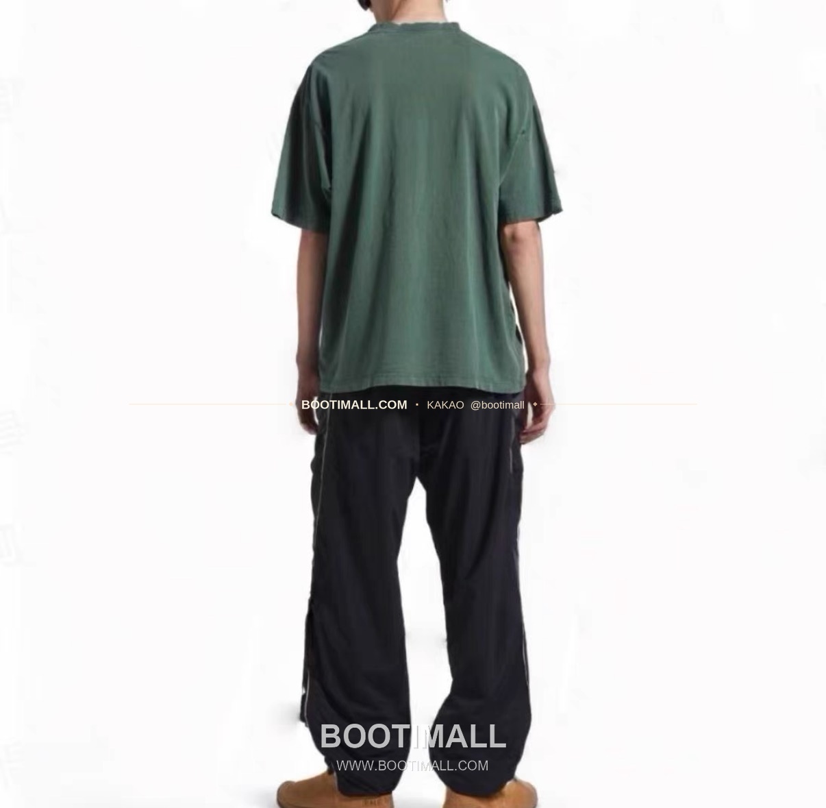 발렌시아가 2025FW BB로고 워싱 루즈핏 코튼 티셔츠 Balenciaga 2025 FW BB Logo Washed Loose Fit Cotton T-Shirt 17