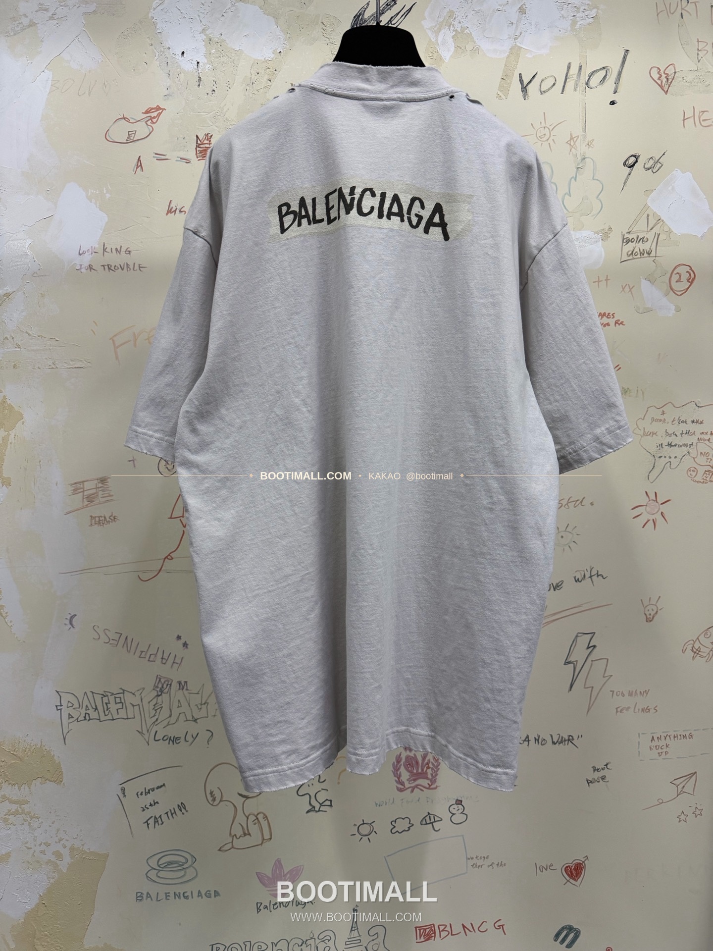 발렌시아가 2026SS 레터로고 프린트 워싱 루즈핏 코튼 반팔 티셔츠 Balenciaga 2026 SS Letter Logo Print Washed Loose Fit Cotton Short Sleeve T-Shirt 11