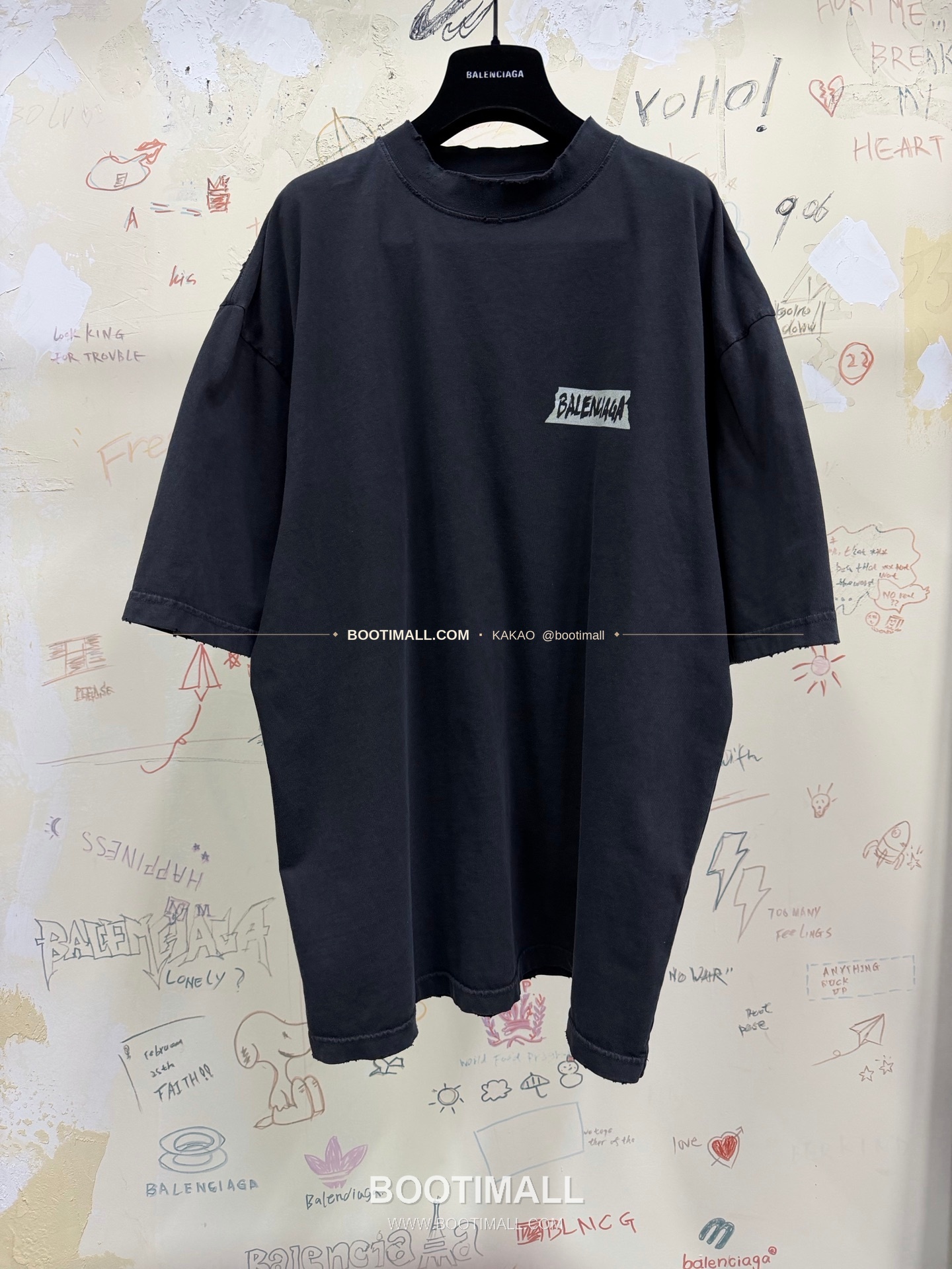 발렌시아가 2026SS 레터로고 프린트 워싱 루즈핏 코튼 반팔 티셔츠 Balenciaga 2026 SS Letter Logo Print Washed Loose Fit Cotton Short Sleeve T-Shirt 5