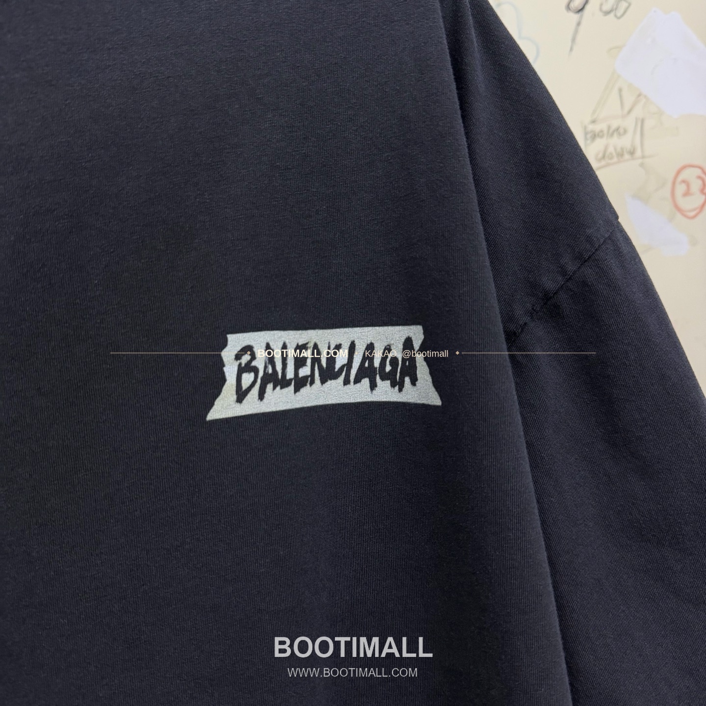 발렌시아가 2026SS 레터로고 프린트 워싱 루즈핏 코튼 반팔 티셔츠 Balenciaga 2026 SS Letter Logo Print Washed Loose Fit Cotton Short Sleeve T-Shirt 8