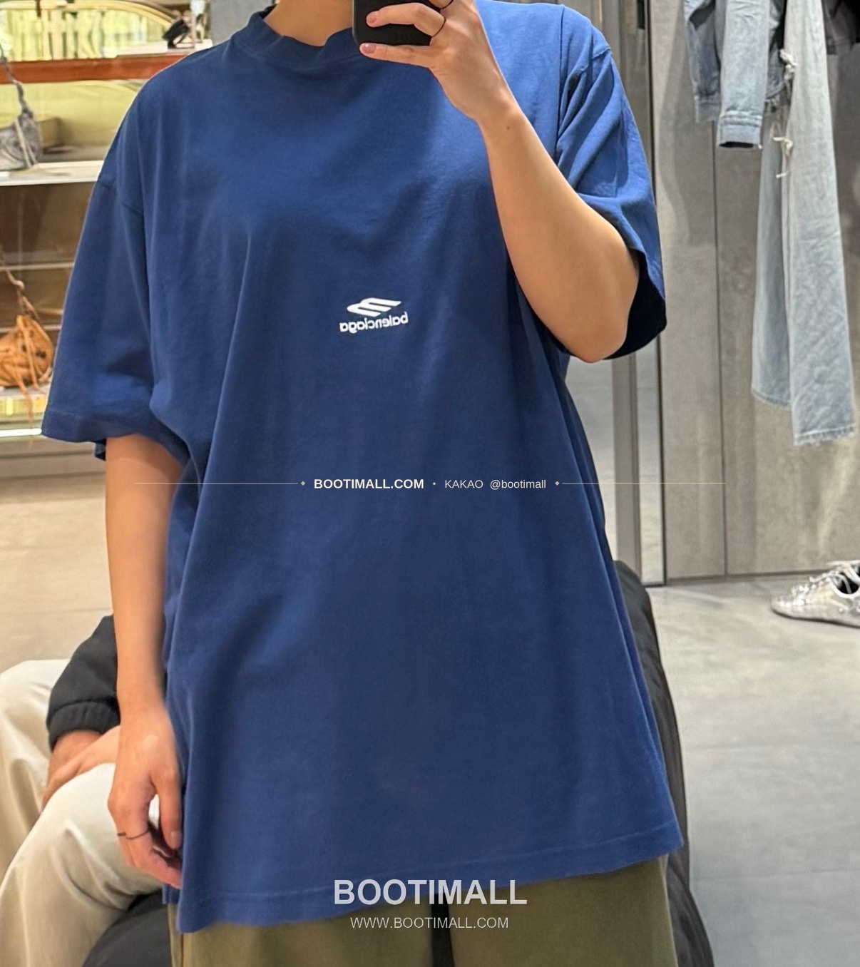 발렌시아가 2026SS 스키 3B로고 자수 루즈핏 반팔 티셔츠 Balenciaga 2026 SS Ski 3B Logo Embroidered Loose Fit Short Sleeve T-Shirt 1