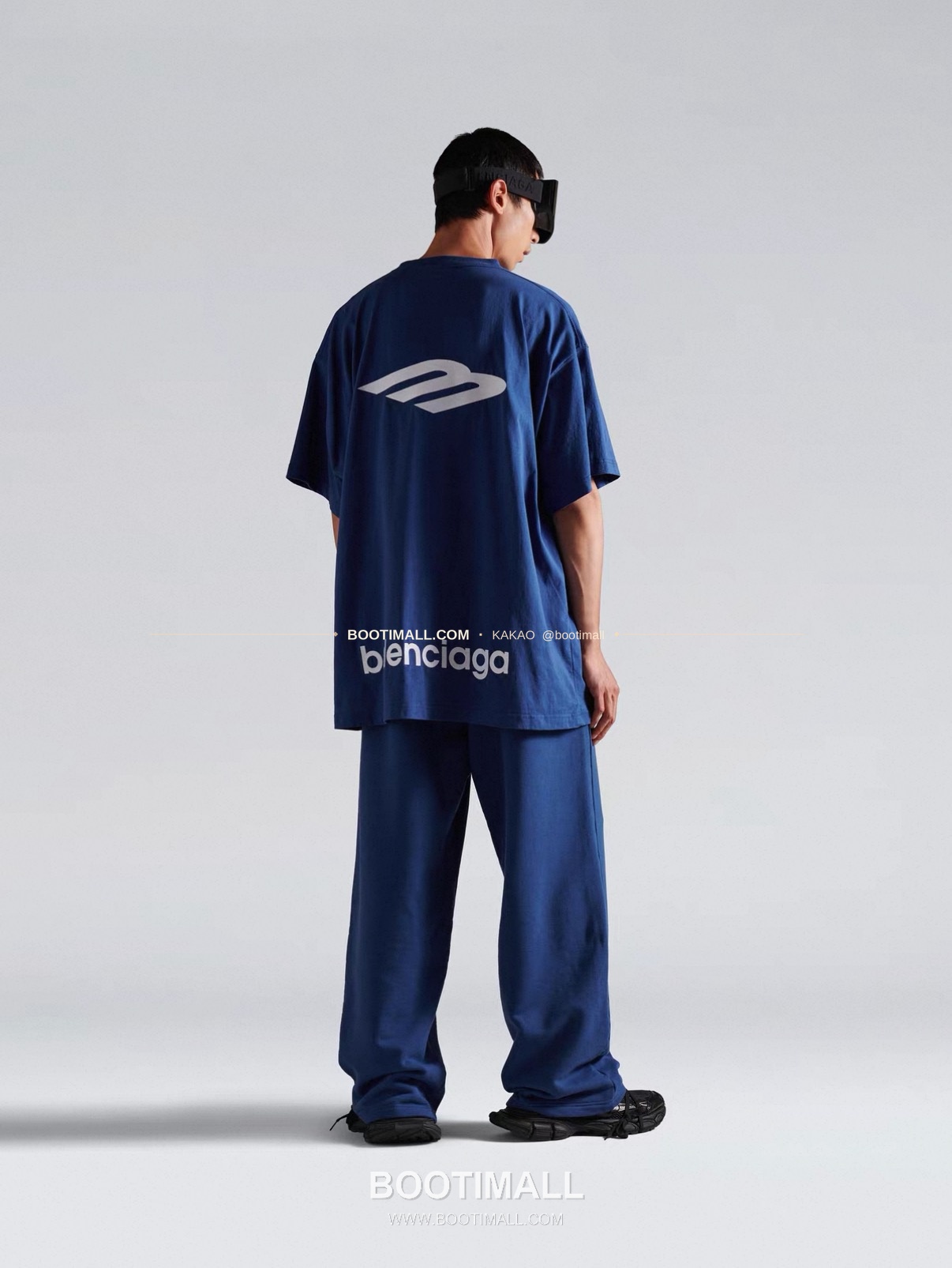 발렌시아가 2026SS 스키 3B로고 자수 루즈핏 반팔 티셔츠 Balenciaga 2026 SS Ski 3B Logo Embroidered Loose Fit Short Sleeve T-Shirt 5