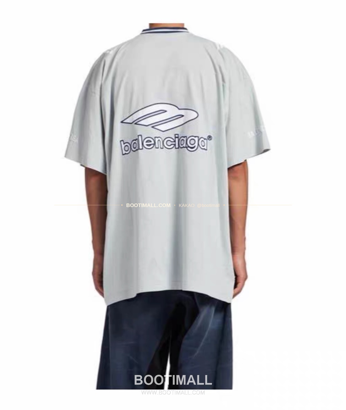 발렌시아가 2026SS 3B로고 자수 프린트 루즈핏 V넥 반팔 티셔츠 Balenciaga 2026 SS 3B Logo Embroidered Print Loose Fit V Neck Short Sleeve T-Shirt 3