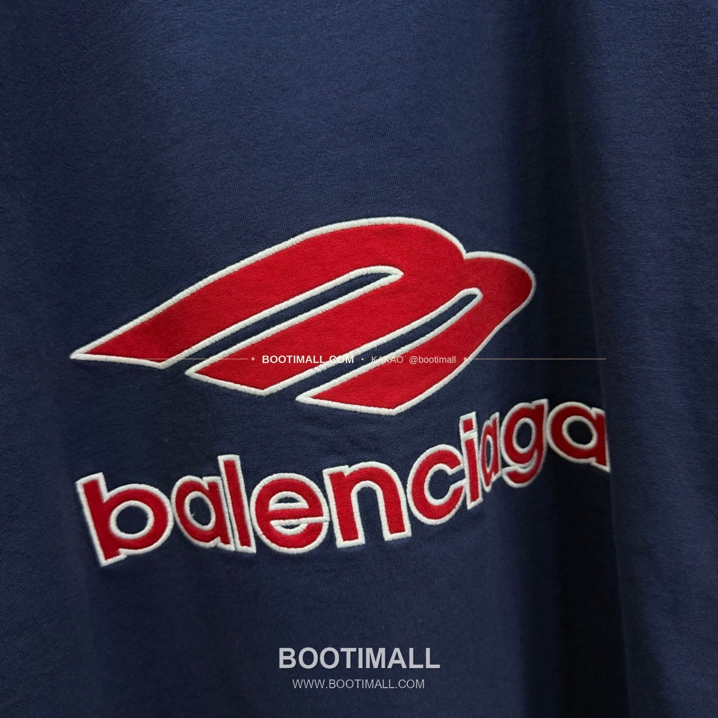 발렌시아가 2026SS 3B로고 자수 프린트 루즈핏 V넥 반팔 티셔츠 Balenciaga 2026 SS 3B Logo Embroidered Print Loose Fit V Neck Short Sleeve T-Shirt 10