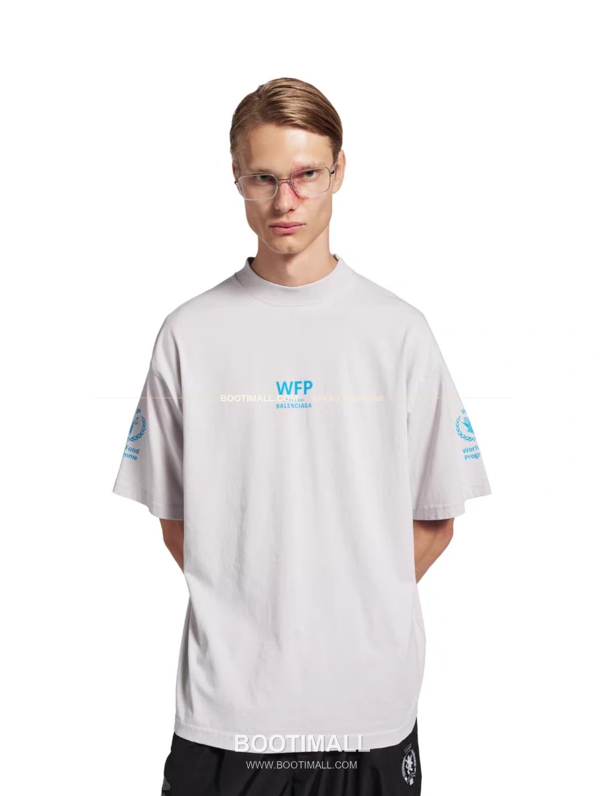 발렌시아가 2026SS WFP 로고프린트 워싱 레귤러핏 반팔 티셔츠 Balenciaga 2026 SS WFP Logo Print Washed Regular Fit Short Sleeve T-Shirt 1