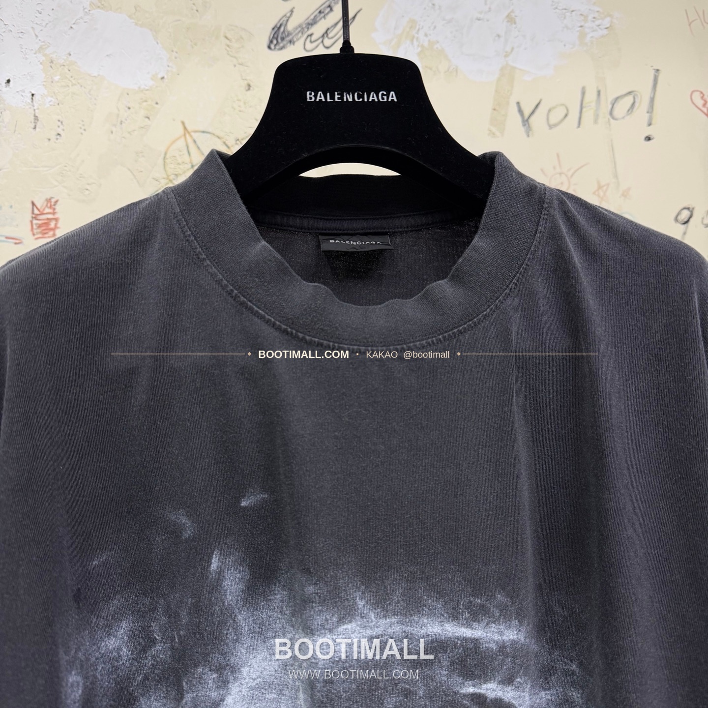 발렌시아가 2026SS 그래피티 링로고 프린트 워싱 루즈핏 반팔 티셔츠 Balenciaga 2026 SS Graffiti Ring Logo Print Washed Loose Fit Short Sleeve T-Shirt 11