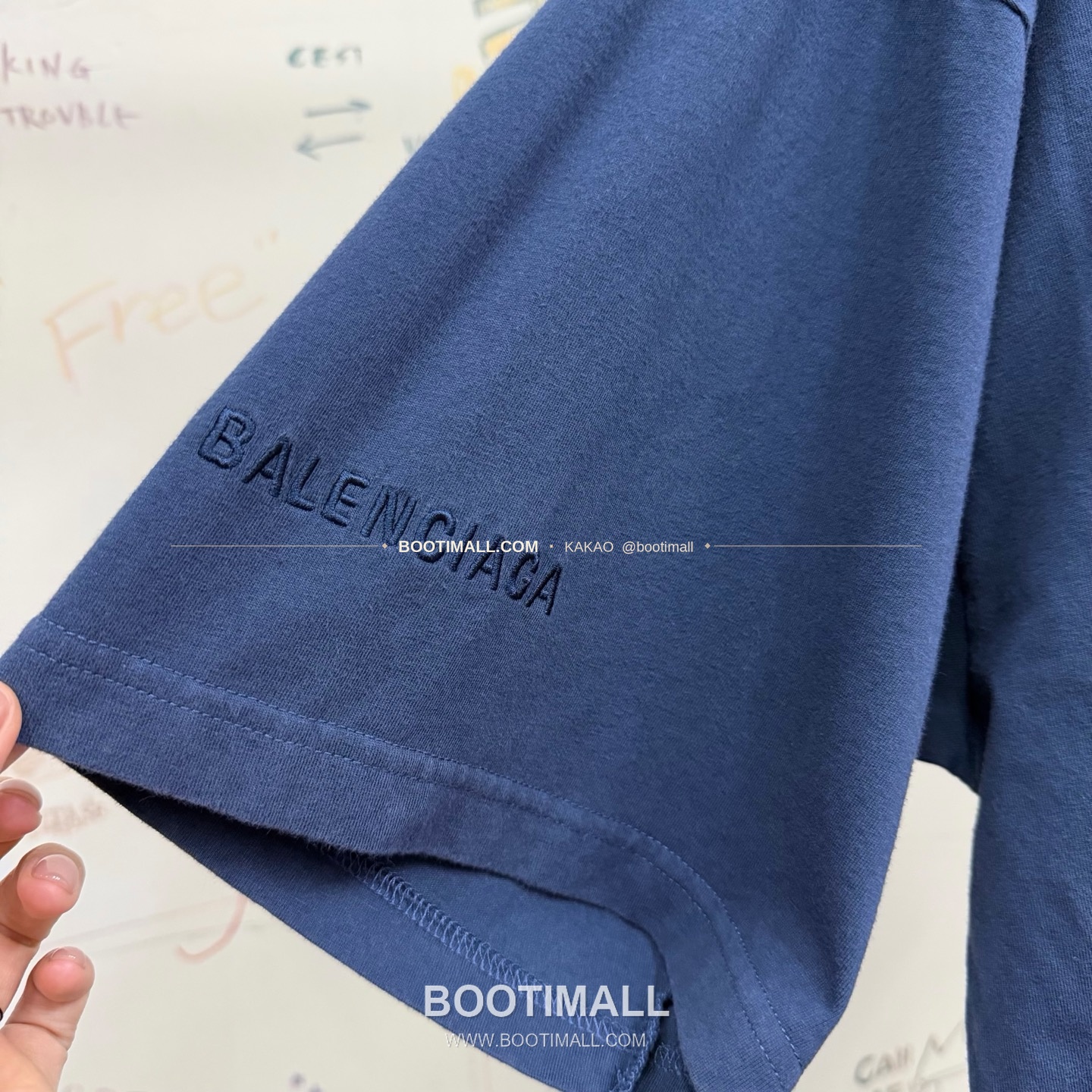 발렌시아가 2026SS 스타로고 자수 프린트 워싱 루즈핏 반팔 티셔츠 Balenciaga 2026 SS Star Logo Embroidered Print Washed Loose Fit Short Sleeve T-Shirt 4