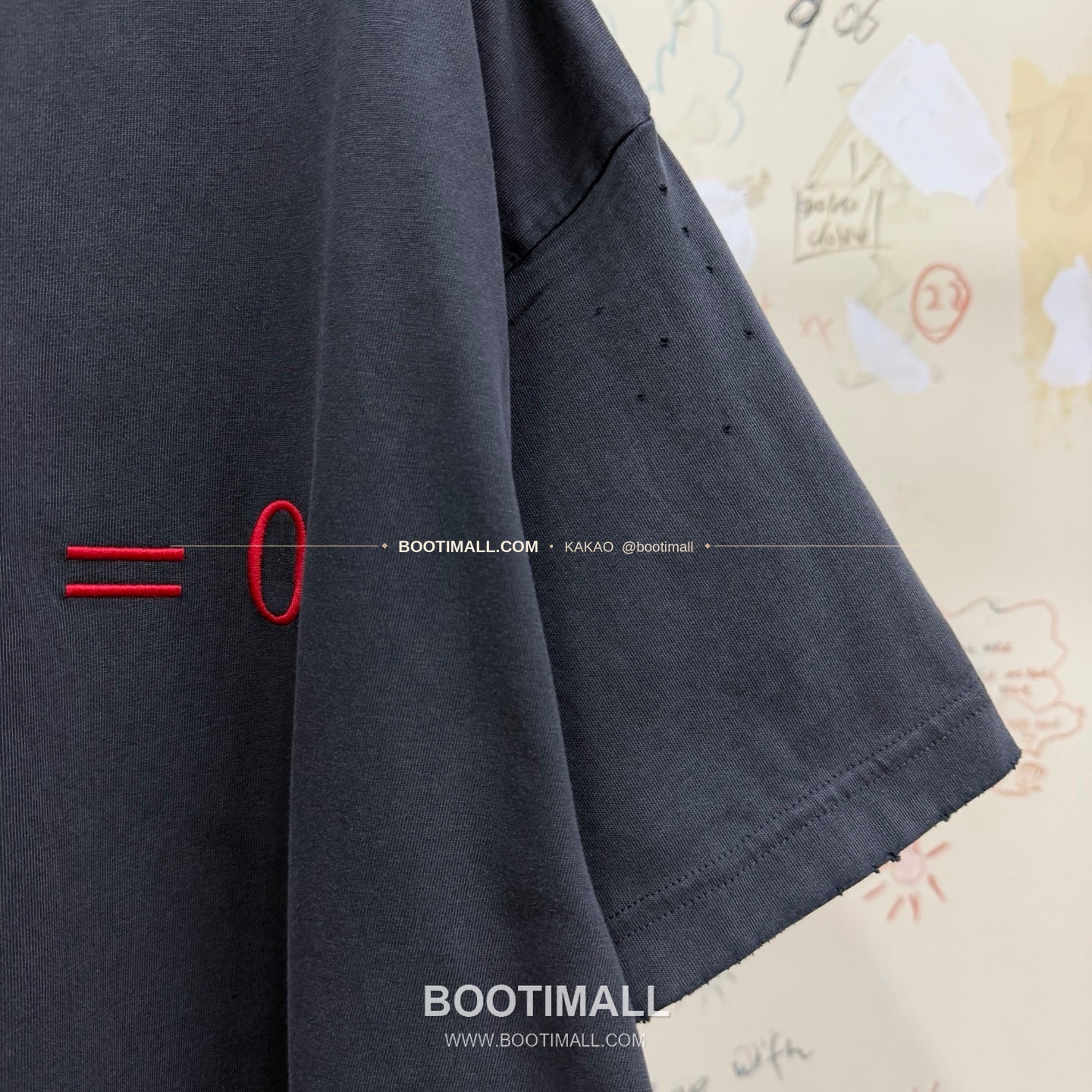 발렌시아가 2026SS 발렌타인데이 디랙로고 자수 워싱 루즈핏 반팔 티셔츠 Balenciaga 2026 SS Valentine Dirac Logo Embroidered Washed Loose Fit Short Sleeve T-Shirt 14