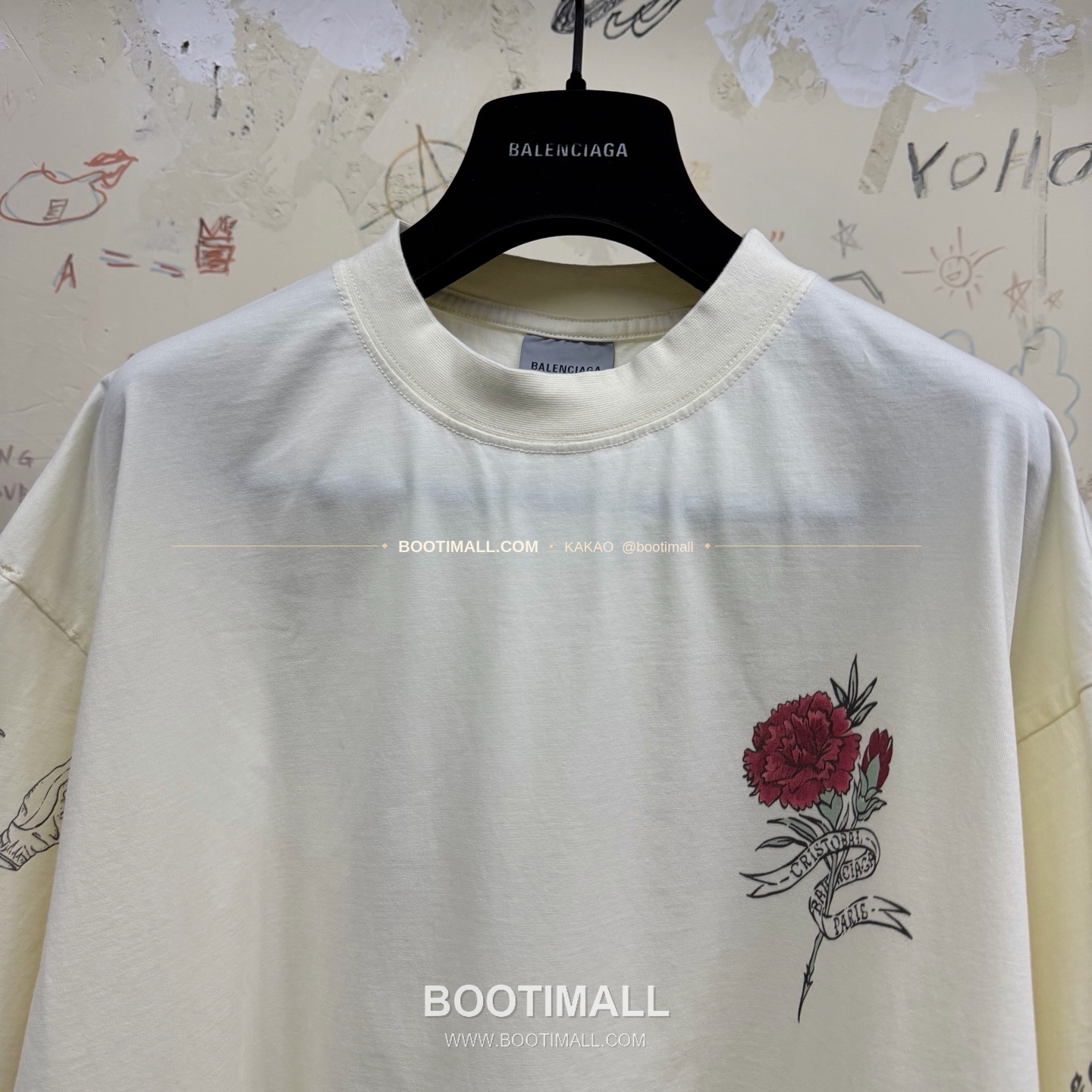 발렌시아가 2026SS 타투그래픽 프린트 워싱 루즈핏 반팔 티셔츠 Balenciaga 2026 SS Tattoo Graphic Print Washed Loose Fit Short Sleeve T-Shirt 9