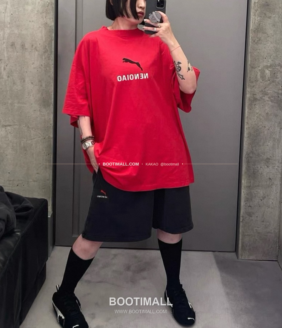 발렌시아가 2025SS 푸마 콜라보 로고자수 루즈핏 코튼 쇼츠 Balenciaga 2025 SS Puma Collaboration Logo Embroidered Loose Fit Cotton Shorts 3