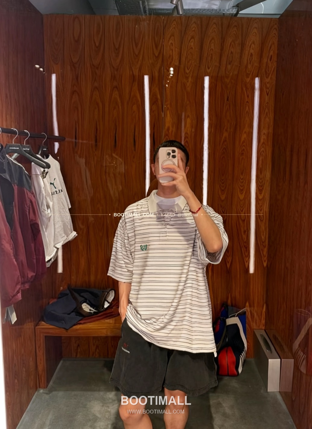 발렌시아가 2025SS 푸마 콜라보 로고자수 루즈핏 코튼 쇼츠 Balenciaga 2025 SS Puma Collaboration Logo Embroidered Loose Fit Cotton Shorts 6