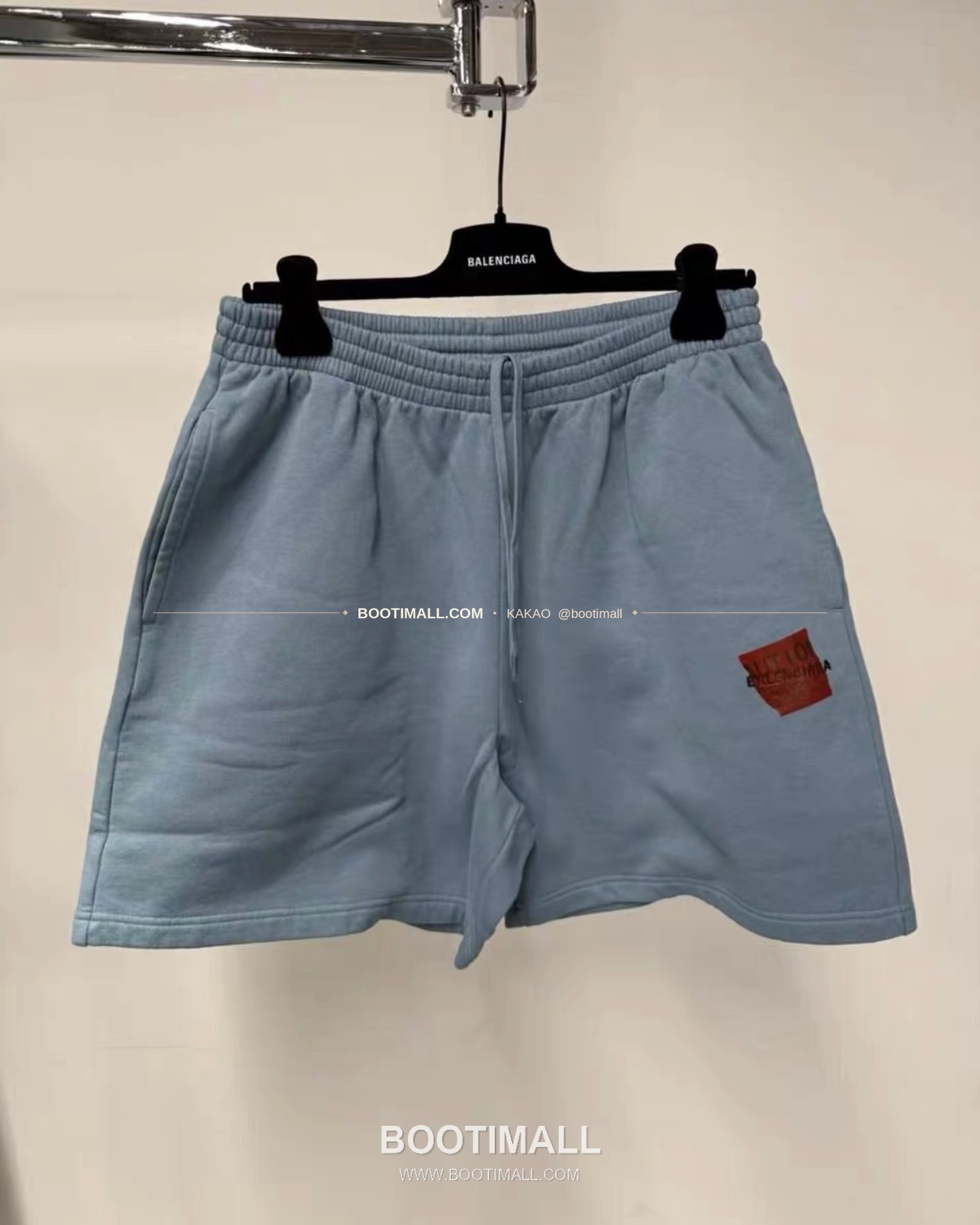 발렌시아가 2025SS 테이프로고 자수 프린트 워싱 루즈핏 코튼 쇼츠 Balenciaga 2025 SS Tape Logo Embroidered Print Washed Loose Fit Cotton Shorts 1
