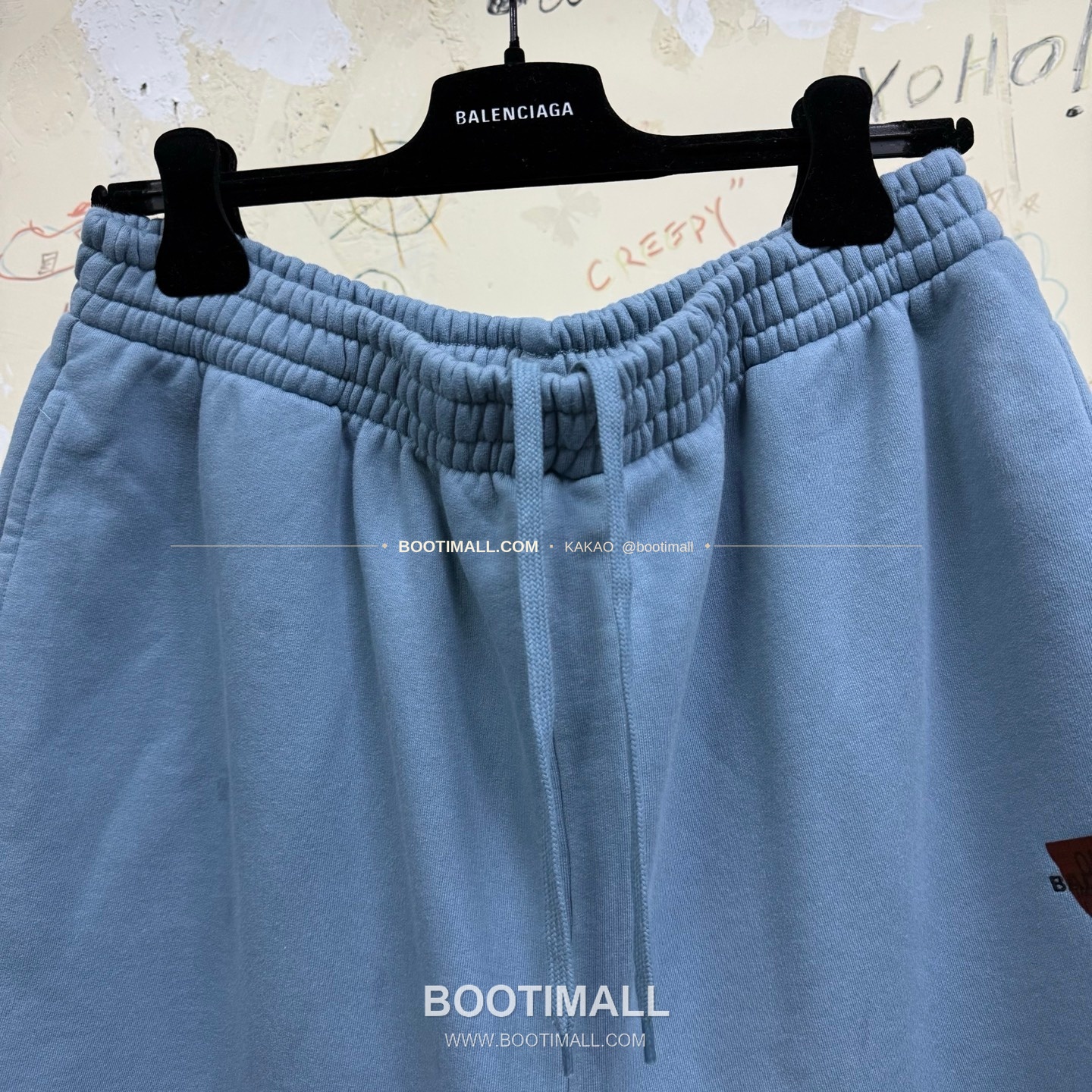 발렌시아가 2025SS 테이프로고 자수 프린트 워싱 루즈핏 코튼 쇼츠 Balenciaga 2025 SS Tape Logo Embroidered Print Washed Loose Fit Cotton Shorts 4