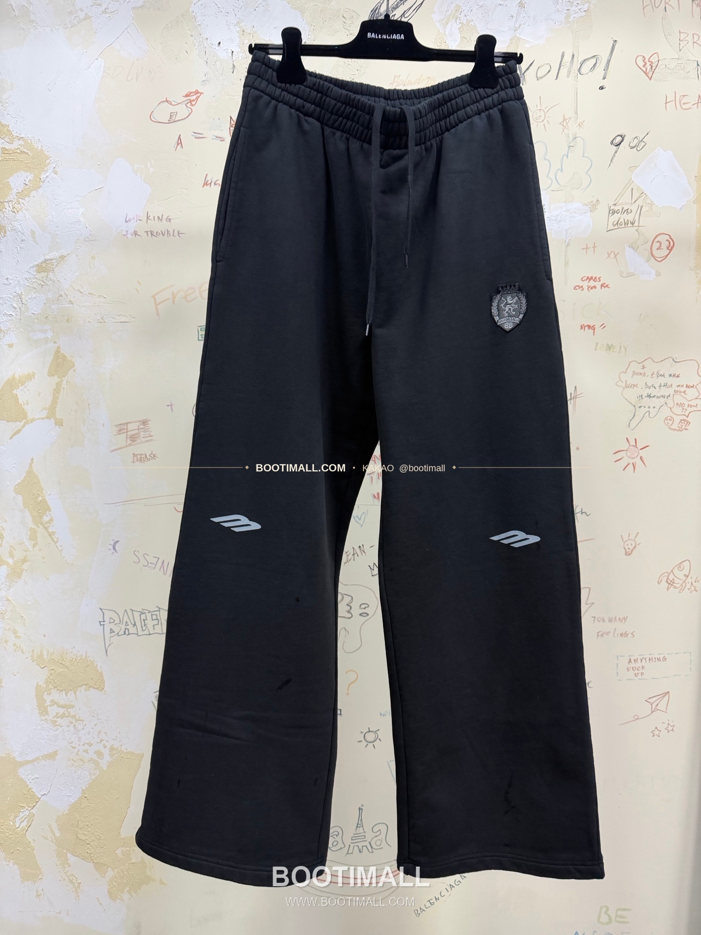 발렌시아가 2026SS 3B로고 자수 프린트 루즈핏 코튼 스웨트팬츠 Balenciaga 2026 SS 3B Logo Embroidered Print Loose Fit Cotton Sweatpants 5