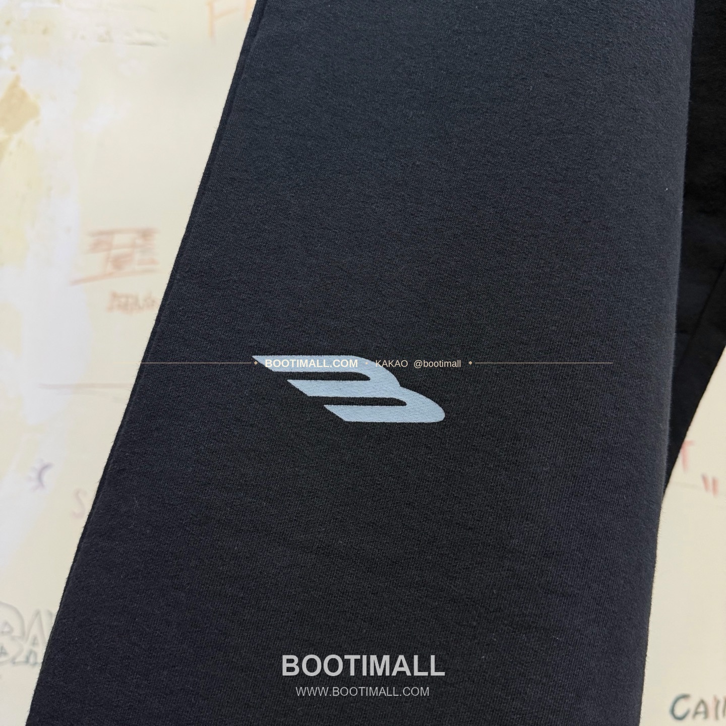 발렌시아가 2026SS 3B로고 자수 프린트 루즈핏 코튼 스웨트팬츠 Balenciaga 2026 SS 3B Logo Embroidered Print Loose Fit Cotton Sweatpants 8