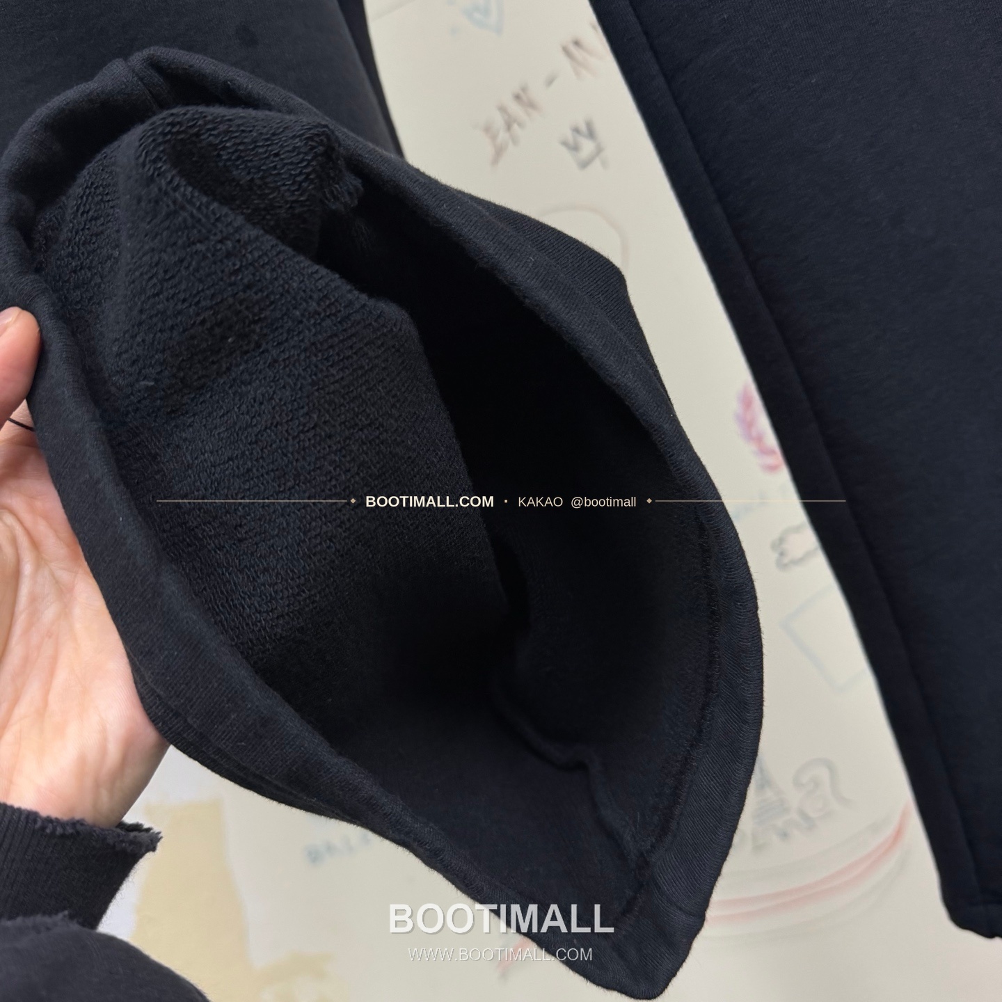 발렌시아가 2026SS 3B로고 자수 프린트 루즈핏 코튼 스웨트팬츠 Balenciaga 2026 SS 3B Logo Embroidered Print Loose Fit Cotton Sweatpants 9