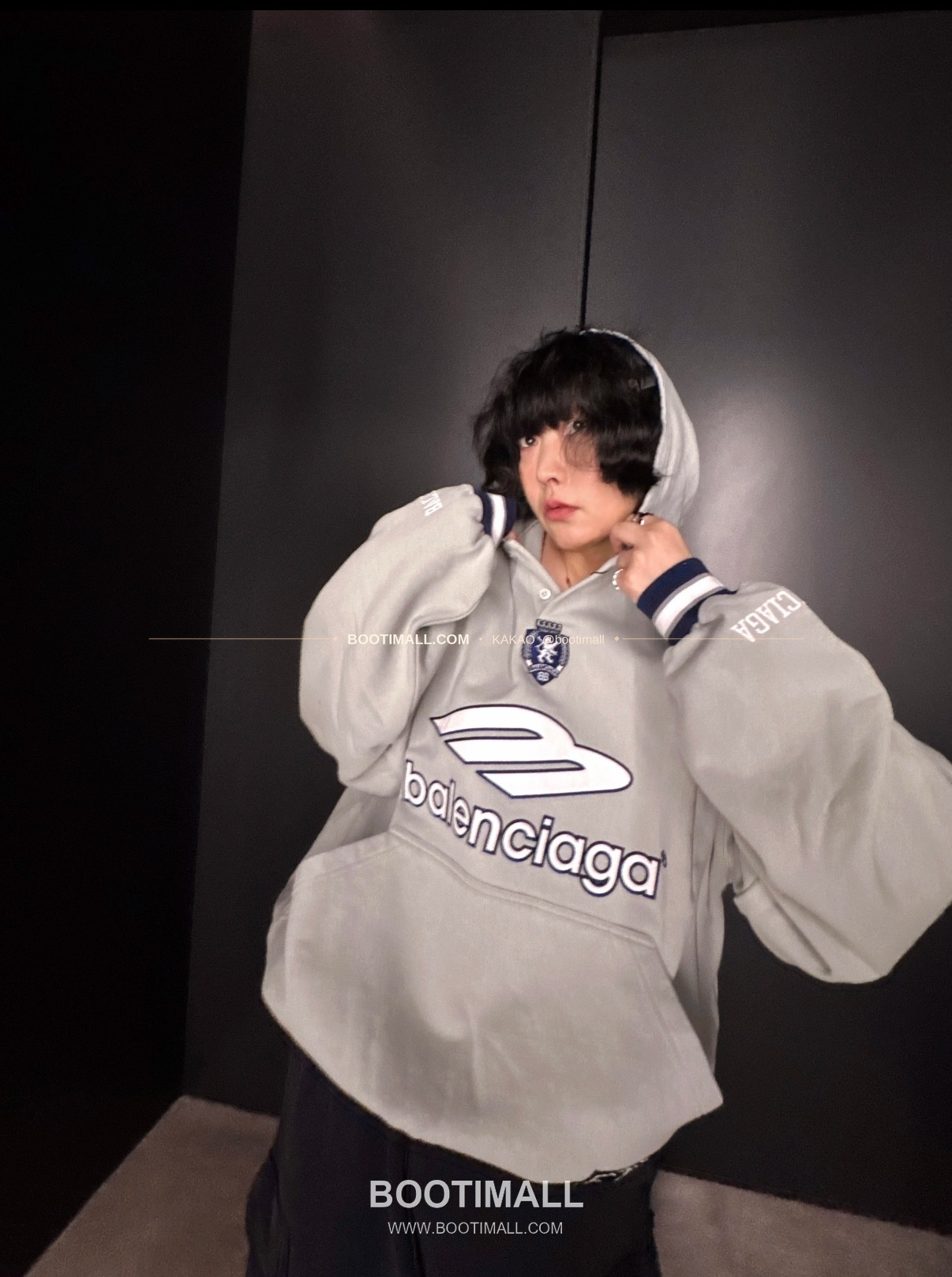 발렌시아가 2026SS 3B로고 자수 프린트 루즈핏 후드 스웨트셔츠 Balenciaga 2026 SS 3B Logo Embroidered Print Loose Fit Hooded Sweatshirt 3