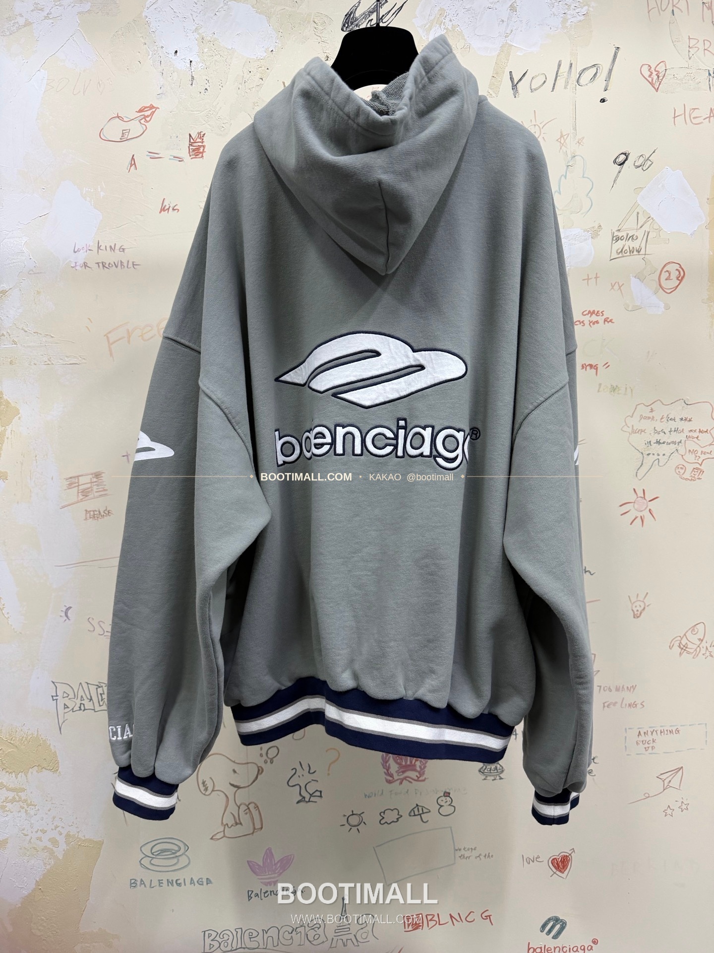 발렌시아가 2026SS 3B로고 자수 프린트 루즈핏 후드 스웨트셔츠 Balenciaga 2026 SS 3B Logo Embroidered Print Loose Fit Hooded Sweatshirt 12
