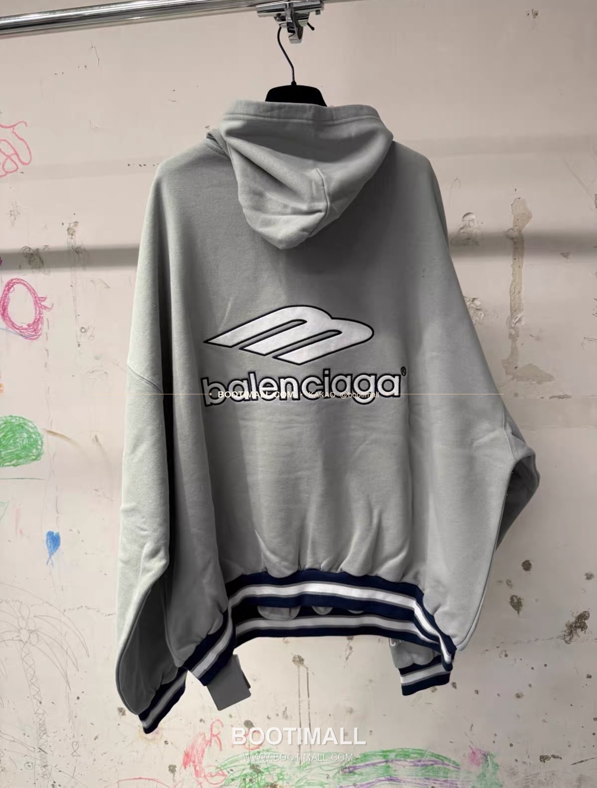 발렌시아가 2026SS 3B로고 자수 프린트 루즈핏 후드 스웨트셔츠 Balenciaga 2026 SS 3B Logo Embroidered Print Loose Fit Hooded Sweatshirt 16