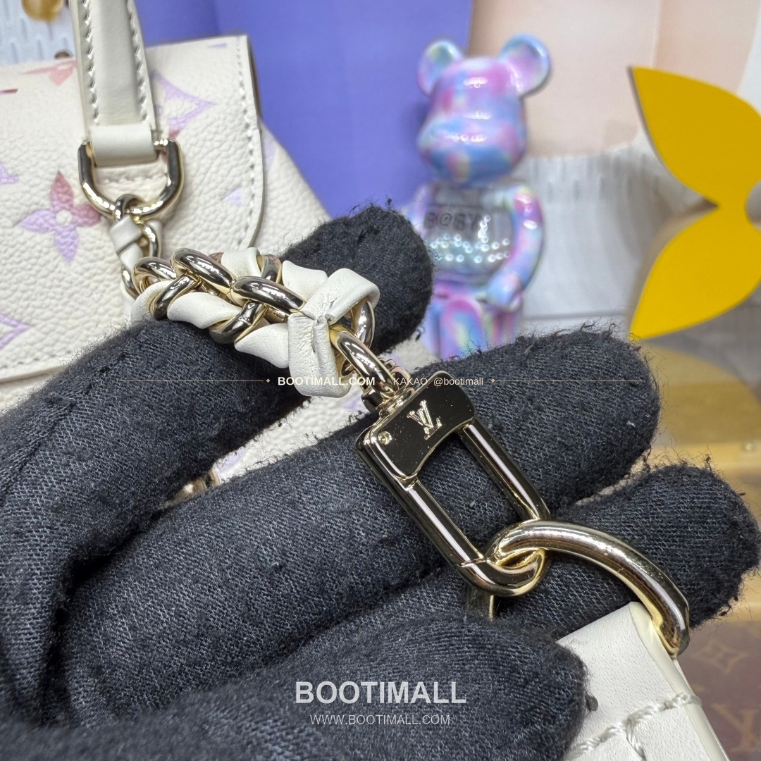 루이비통 모노그램 앙프렝뜨 레더 엠보싱 체인 백팩 핑크 Louis Vuitton Monogram Empreinte Leather Embossed Chain Backpack Pink M47106 22cm 7