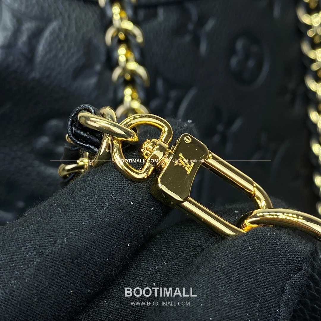 루이비통 모노그램 앙프렝뜨 레더 엠보싱 체인 백팩 블랙 Louis Vuitton Monogram Empreinte Leather Embossed Chain Backpack Pink M47072 22cm 7