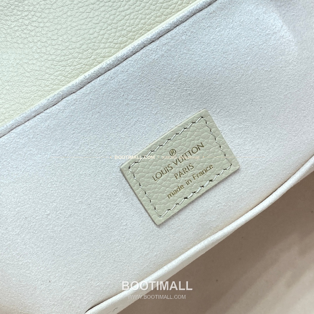 루이비통 모노그램 앙프렝뜨 레더 엠보싱 체인 백팩 쉐이크크림 Louis Vuitton Monogram Empreinte Leather Embossed Chain Backpack Pink M12987 22cm 8