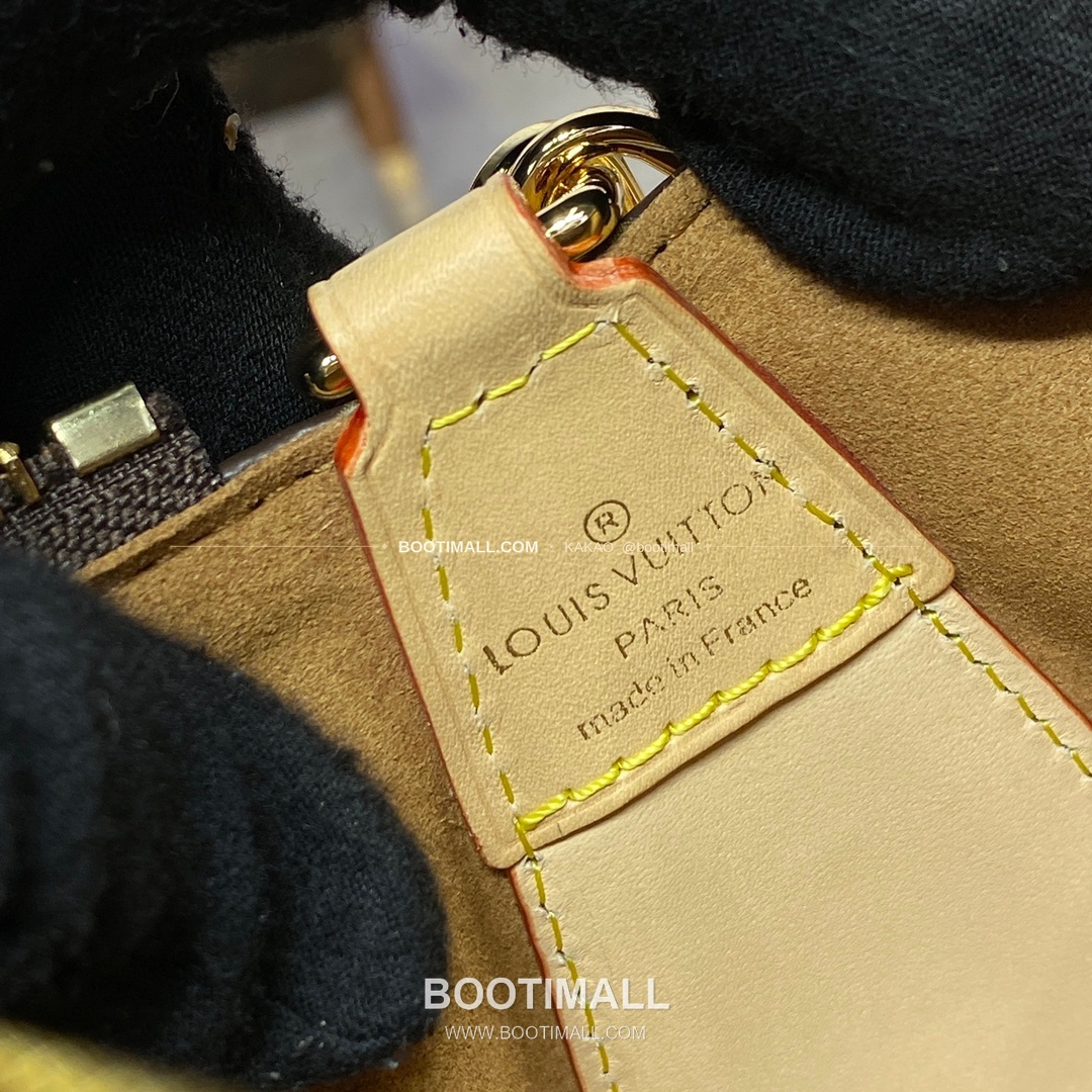 루이비통 모노그램 캔버스 락 디테일 포쉐트 티레트 브라운 숄더백 Louis Vuitton Monogram Canvas Lock Detail Pochette Tirette Brown Shoulder Bag M12859 22cm 8