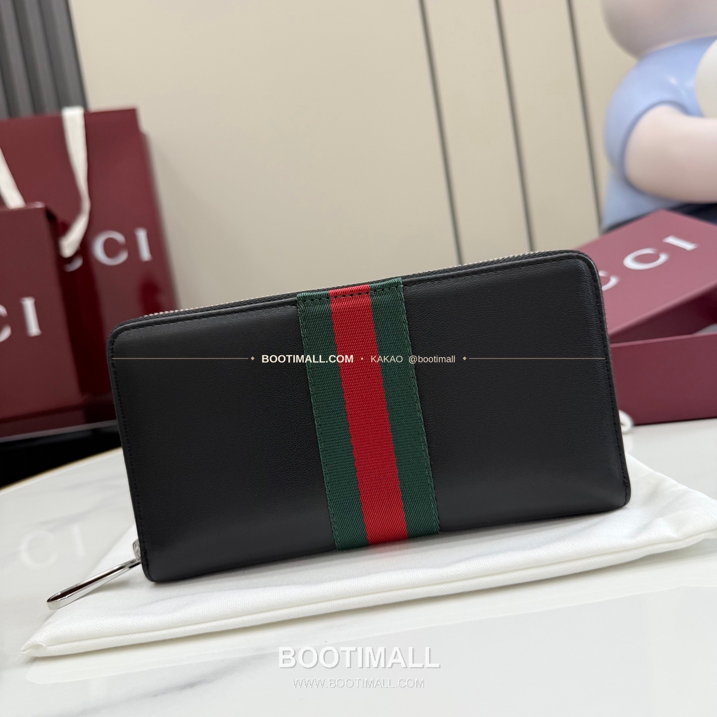 구찌 소프트 레더 웹 스트랩 지퍼 장지갑 블랙 Gucci Soft Leather Web Strap Zip Long Wallet Black 867284 19cm 1
