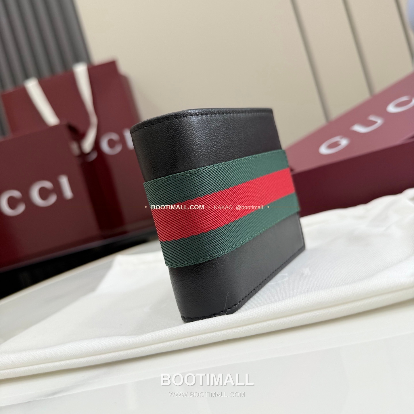 구찌 소프트 레더 웹 스트랩 반지갑 블랙 Gucci Soft Leather Web Strap Bi-Fold Wallet Black 867269 11cm 2