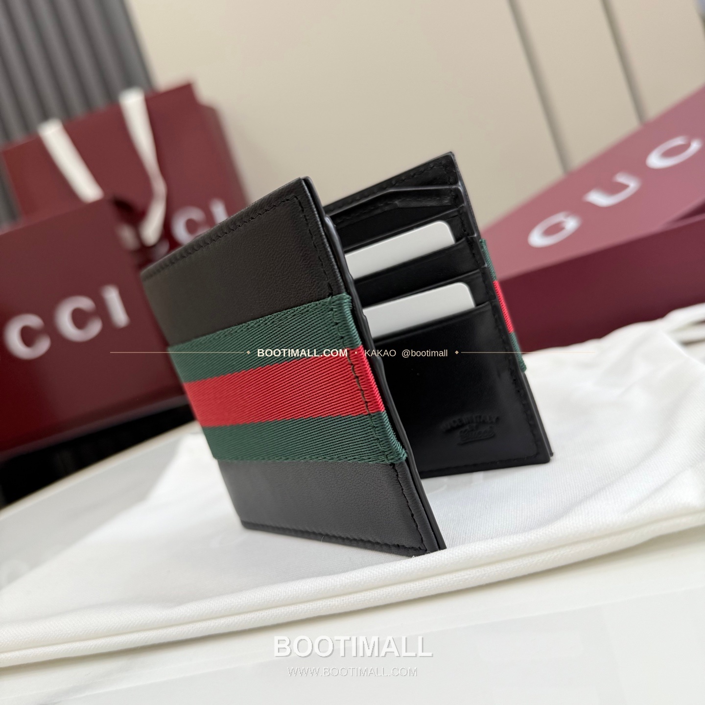 구찌 소프트 레더 웹 스트랩 반지갑 블랙 Gucci Soft Leather Web Strap Bi-Fold Wallet Black 867269 11cm 6