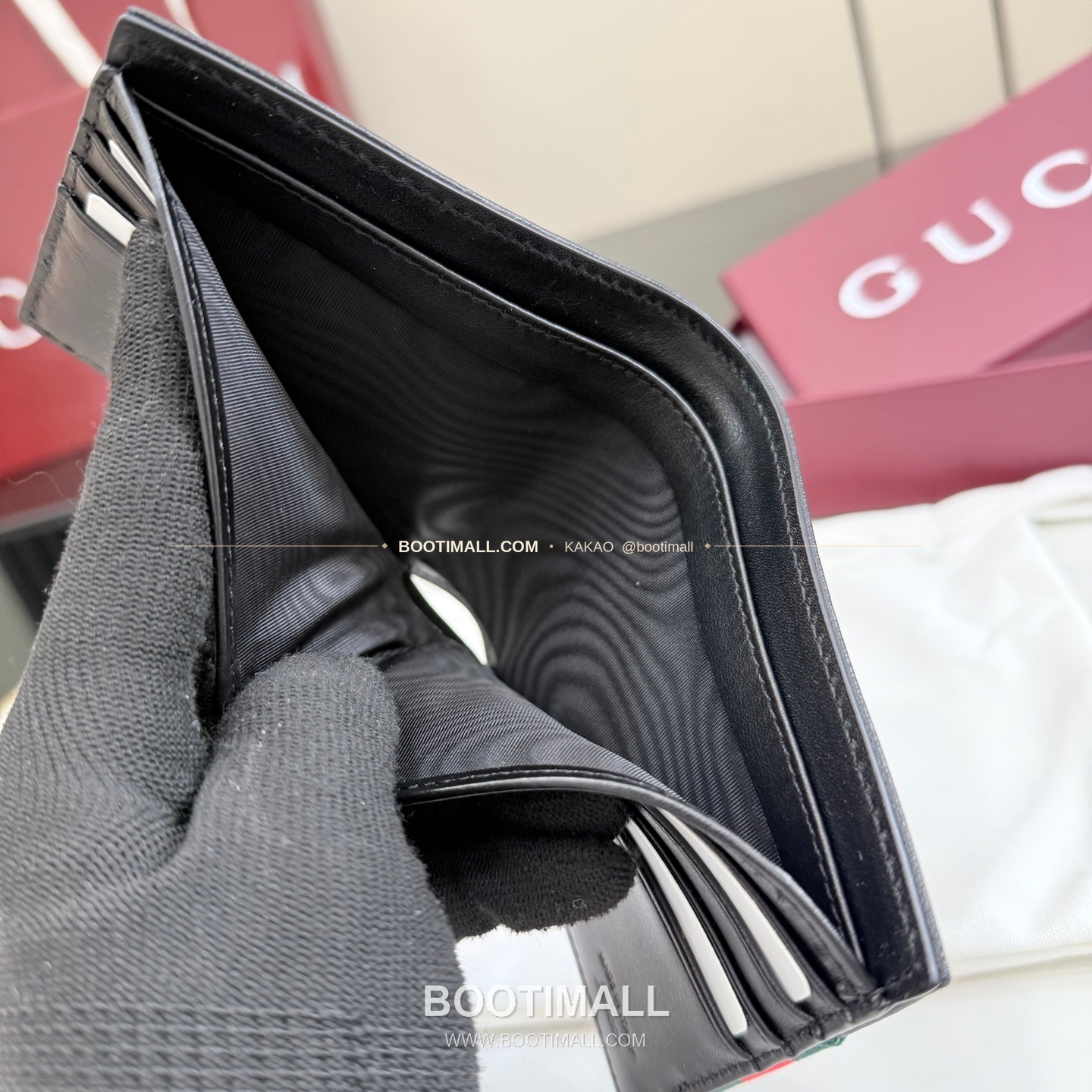 구찌 소프트 레더 웹 스트랩 반지갑 블랙 Gucci Soft Leather Web Strap Bi-Fold Wallet Black 867269 11cm 9