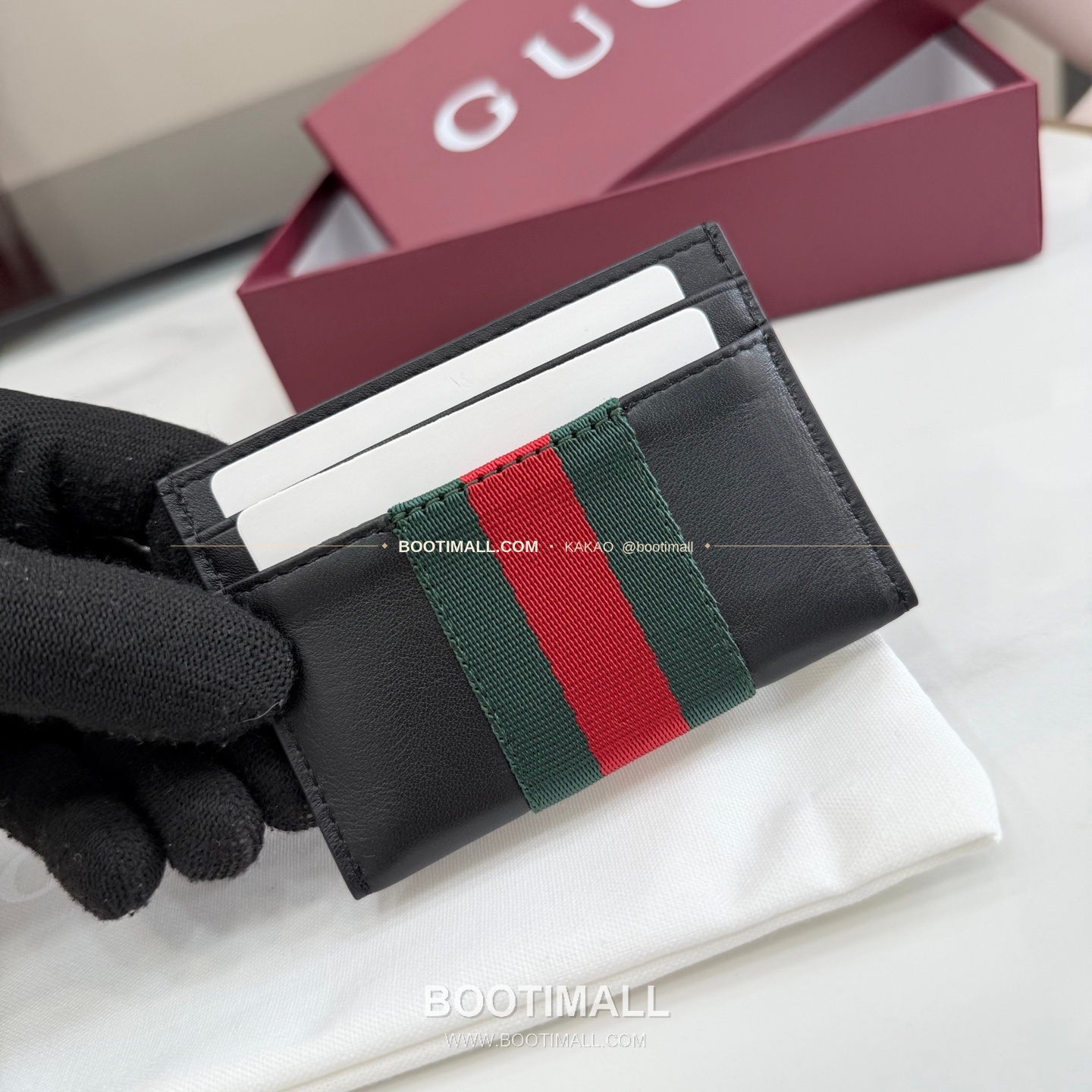구찌 소프트 레더 웹 스트랩 카드지갑 블랙 Gucci Soft Leather Web Strap Card Holder Black 867277 10cm 5