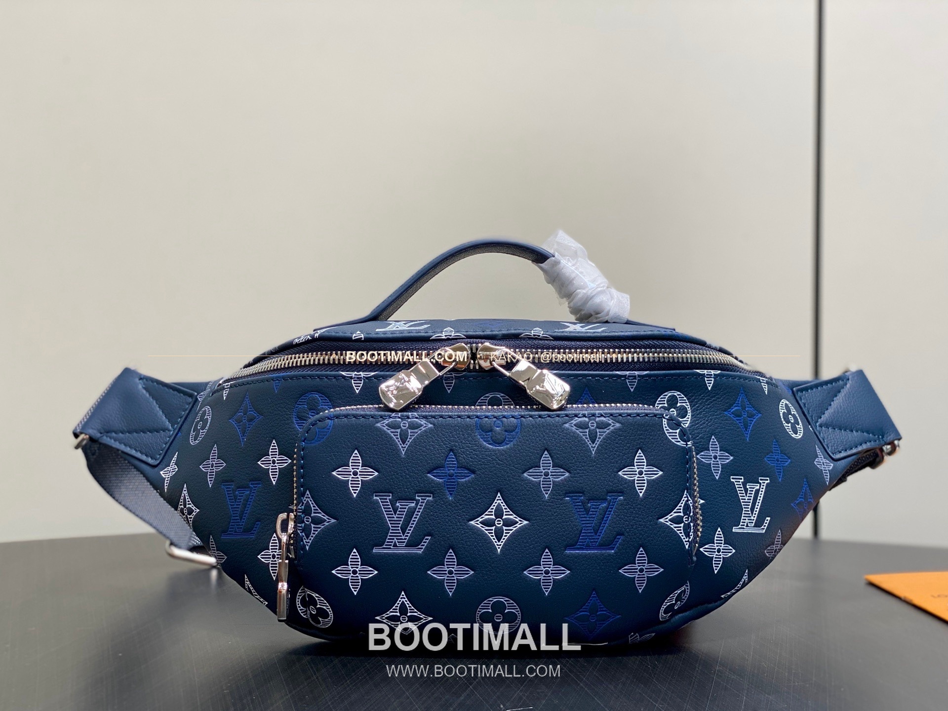 루이비통 모노그램 쉐도우 카프스킨 러시 범백 네이비 힙색 Louis Vuitton Monogram Shadow Calfskin Rush Bumbag Navy Belt Bag M28619 30cm 1
